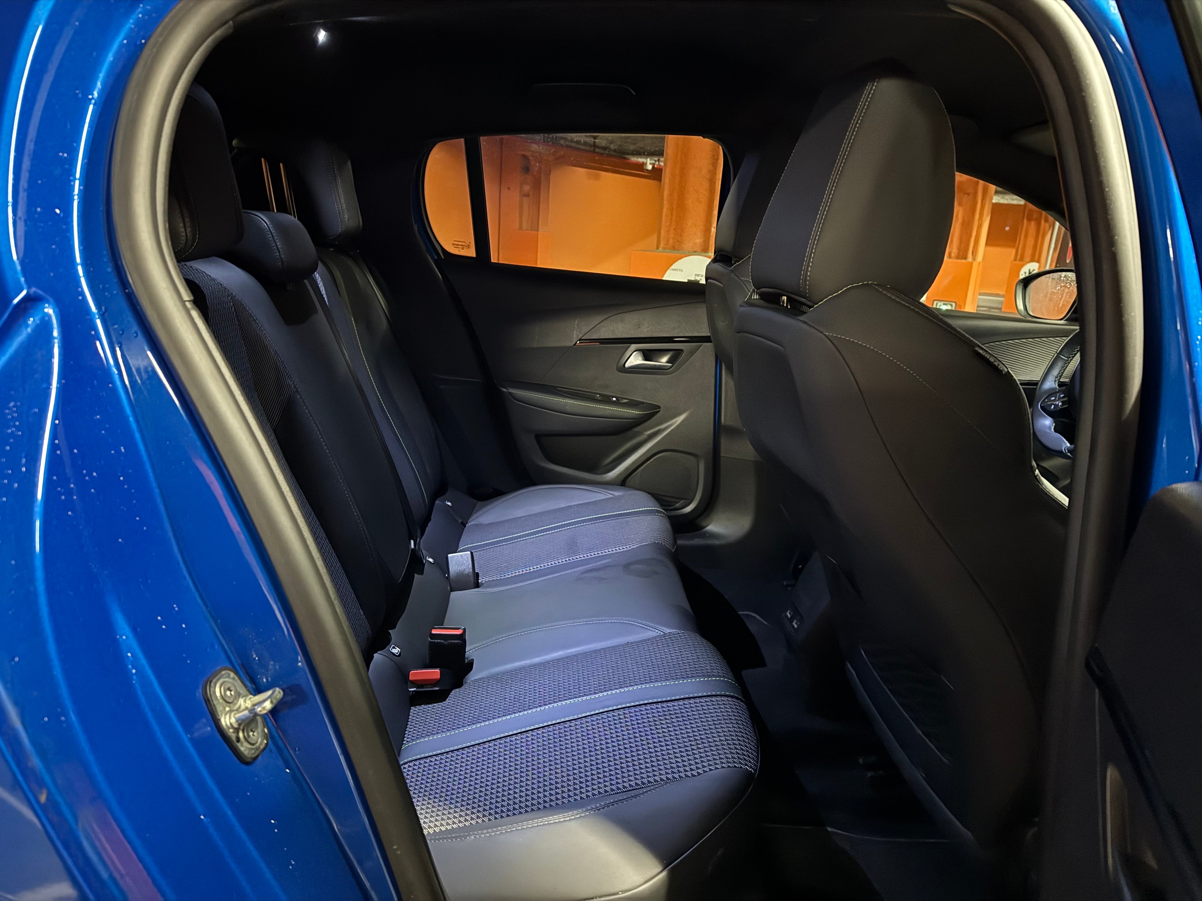Peugeot 208 GT Line avec Audio Bluetooth