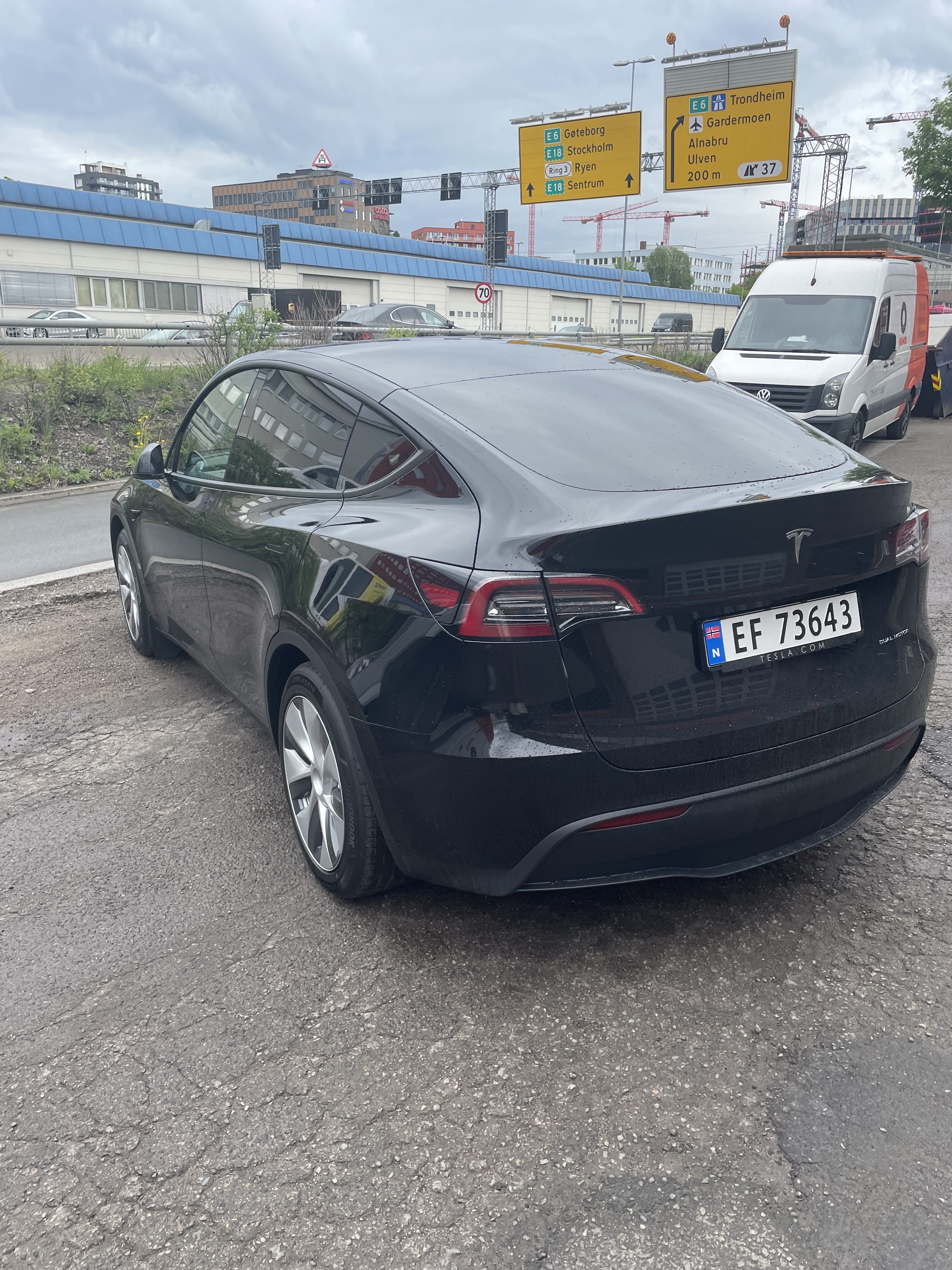 Tesla Model Y Long Range with GPS