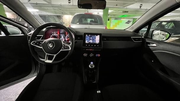 Renault Clio FZ816KH avec GPS