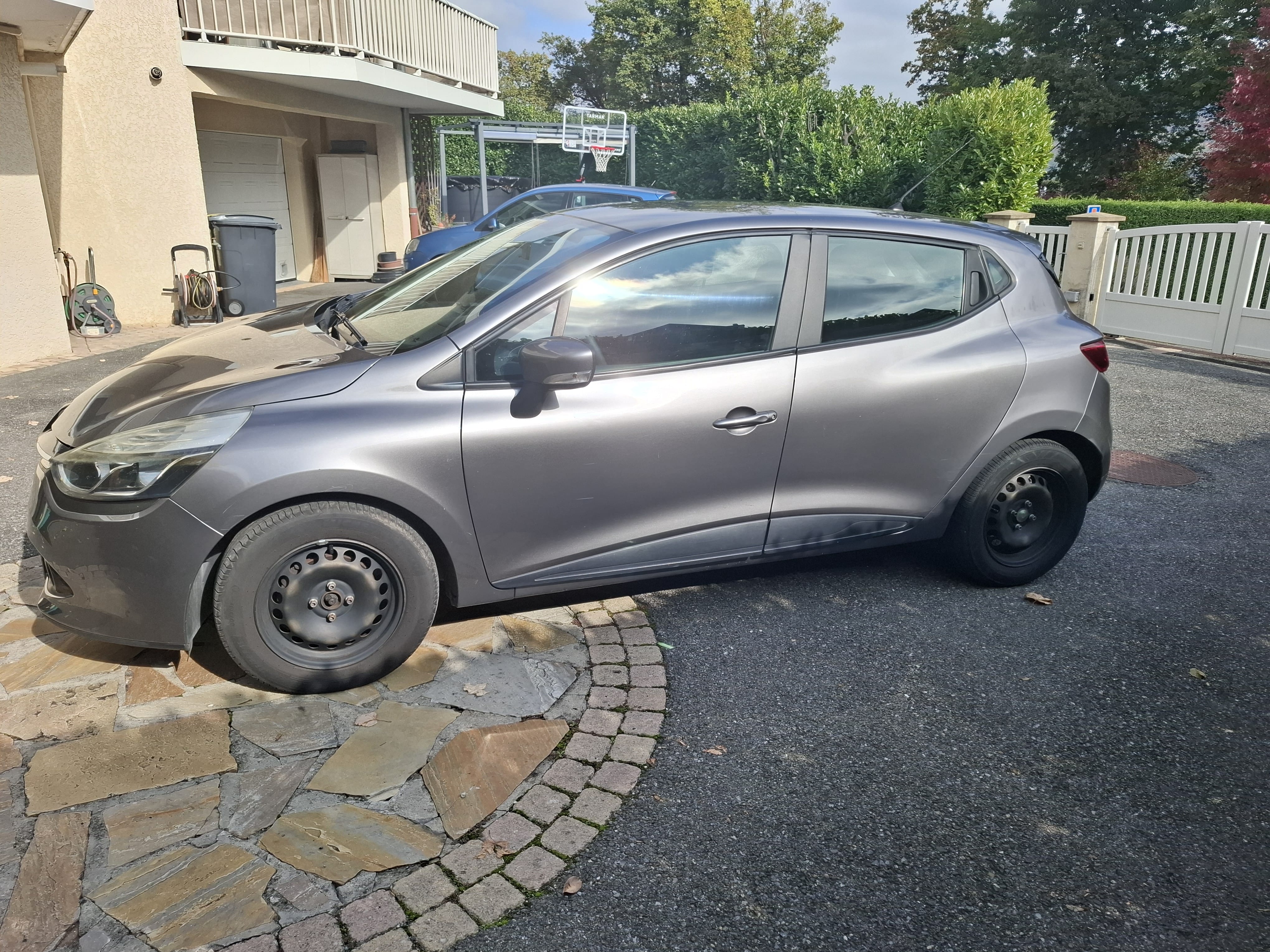 Renault Clio 4 TCe avec Climatisation
