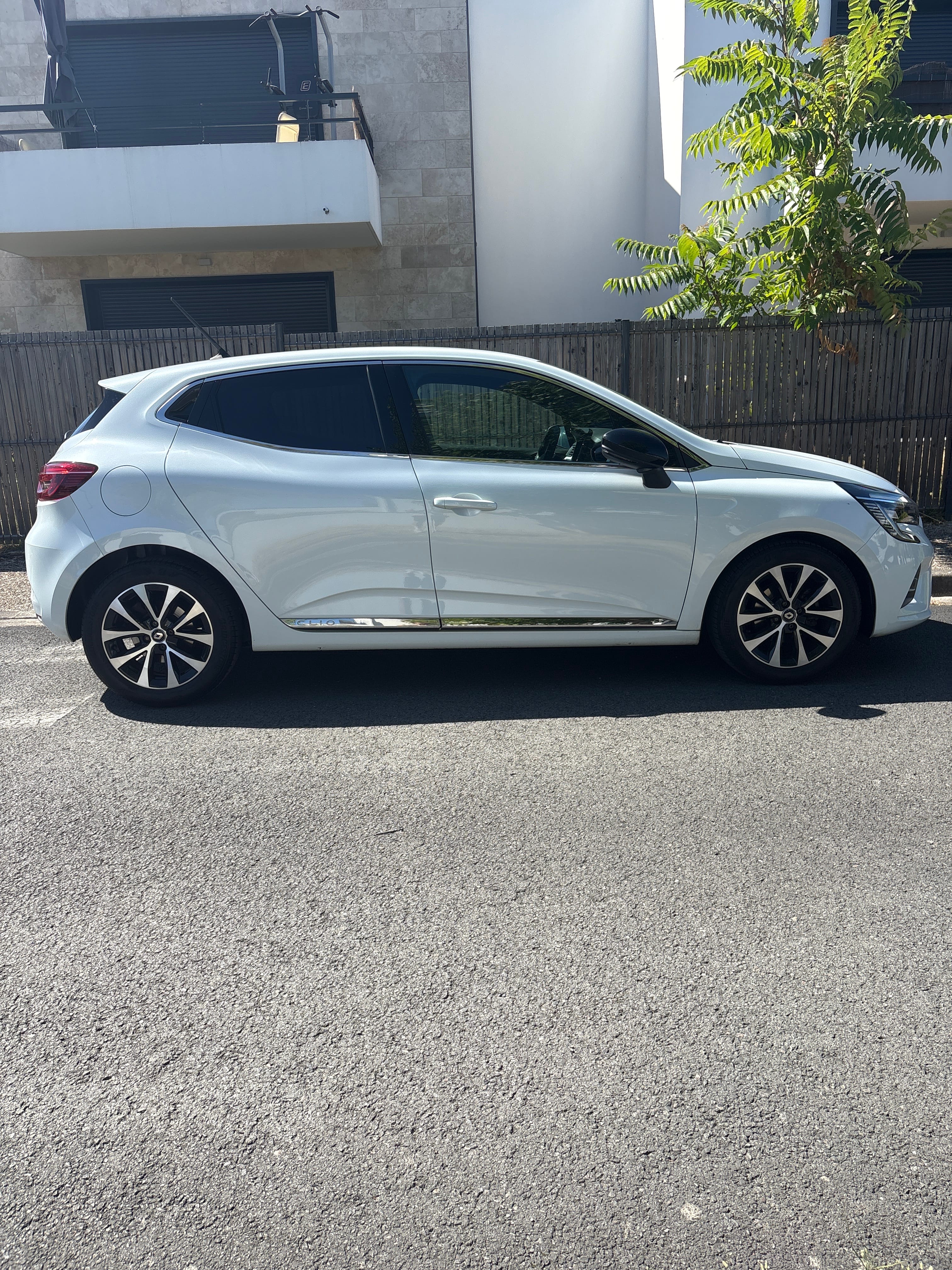 Renault Clio avec Climatisation