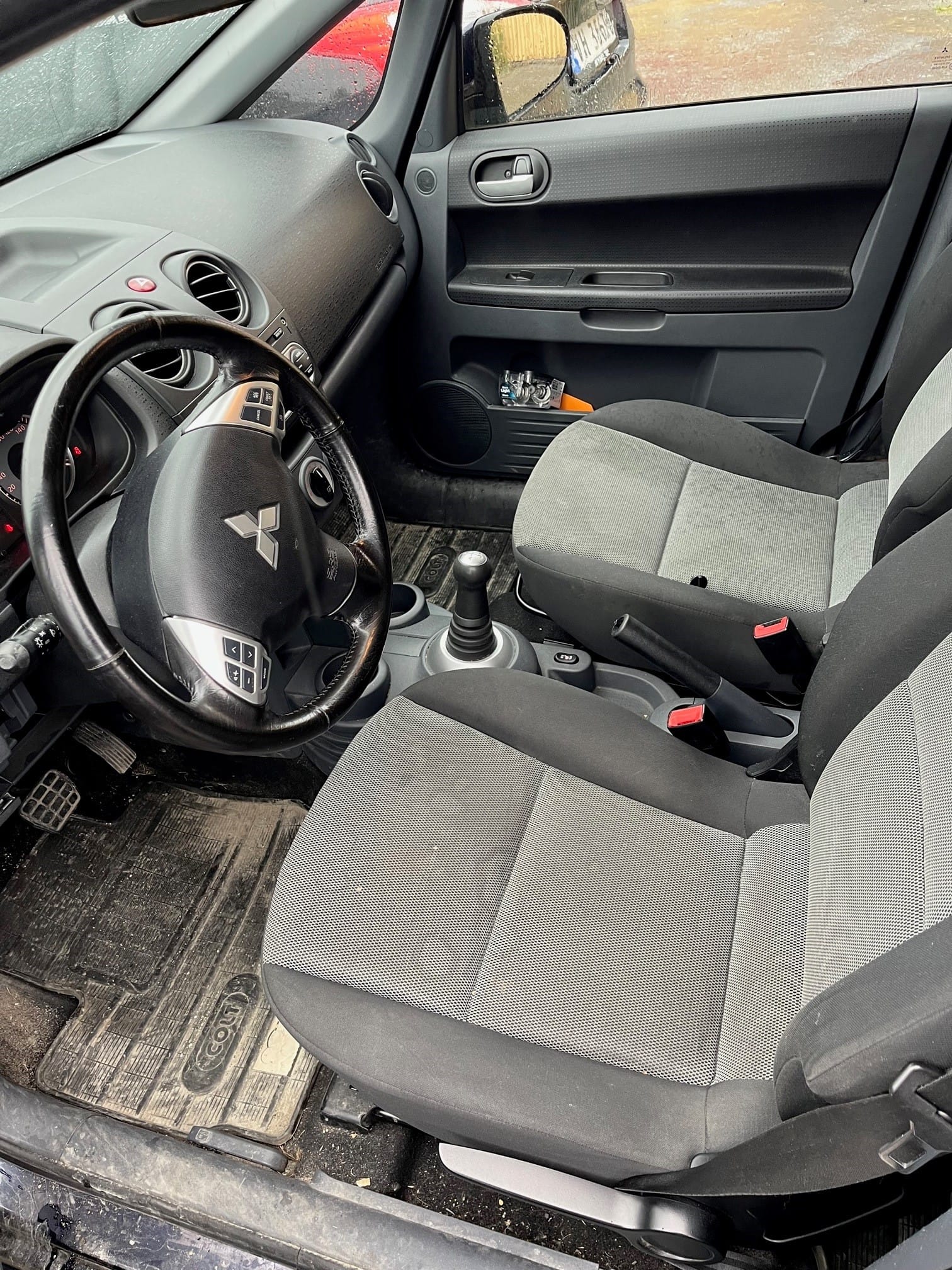 Mitsubishi Colt 1.4 Injetion m automatgear