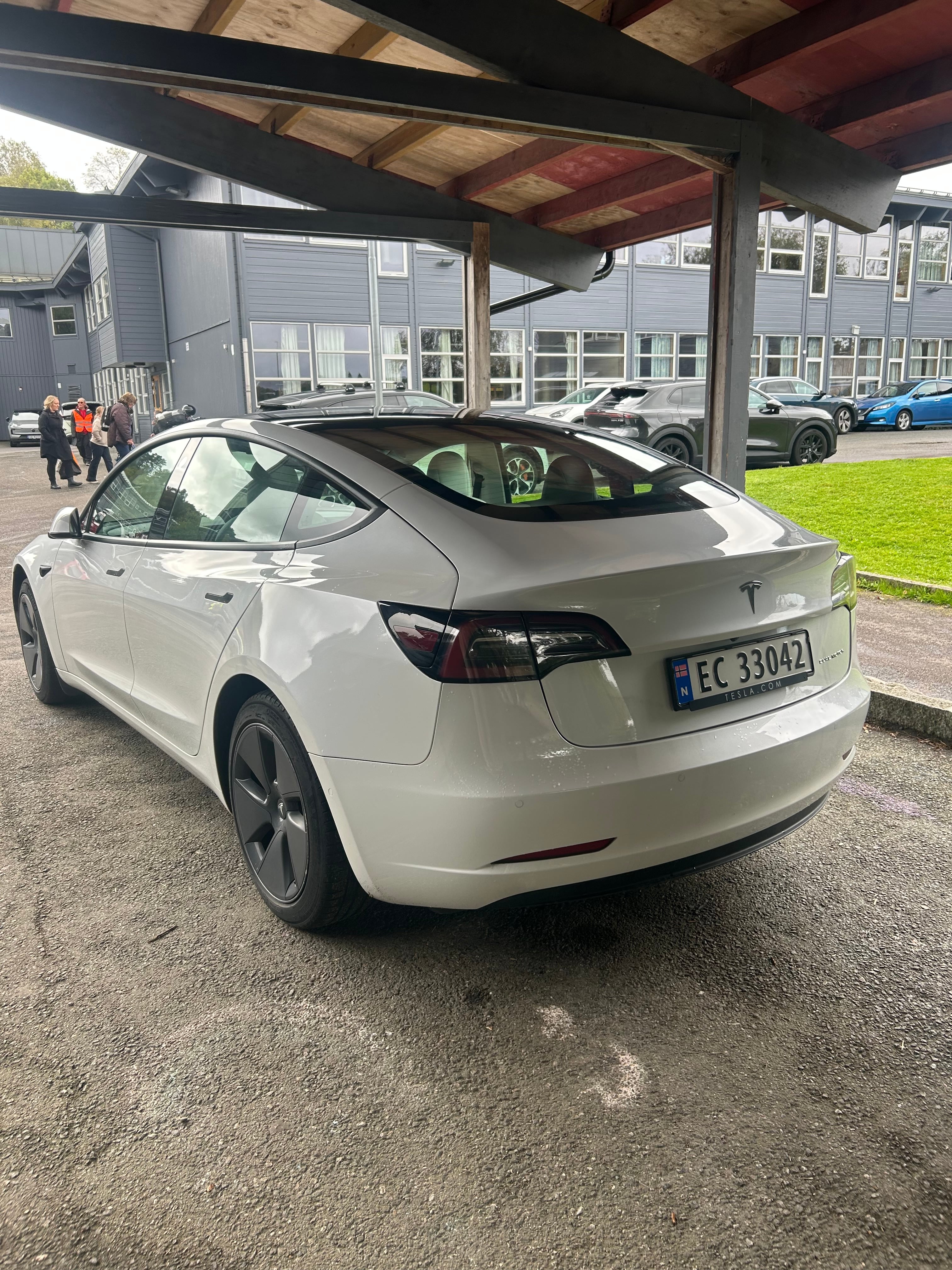 Tesla Model 3 med Aircondition