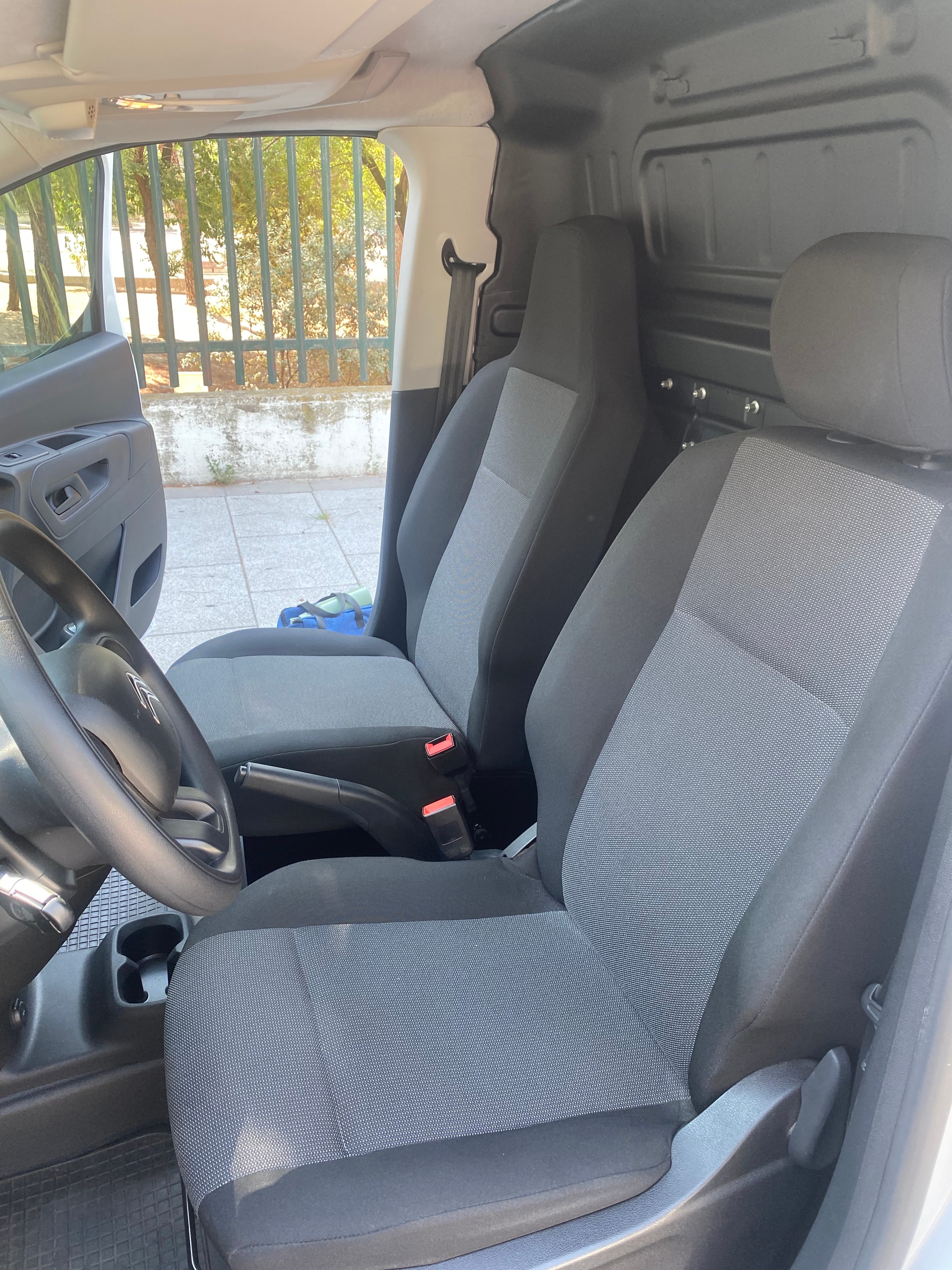 Citroen Berlingo with Bluetooth audio