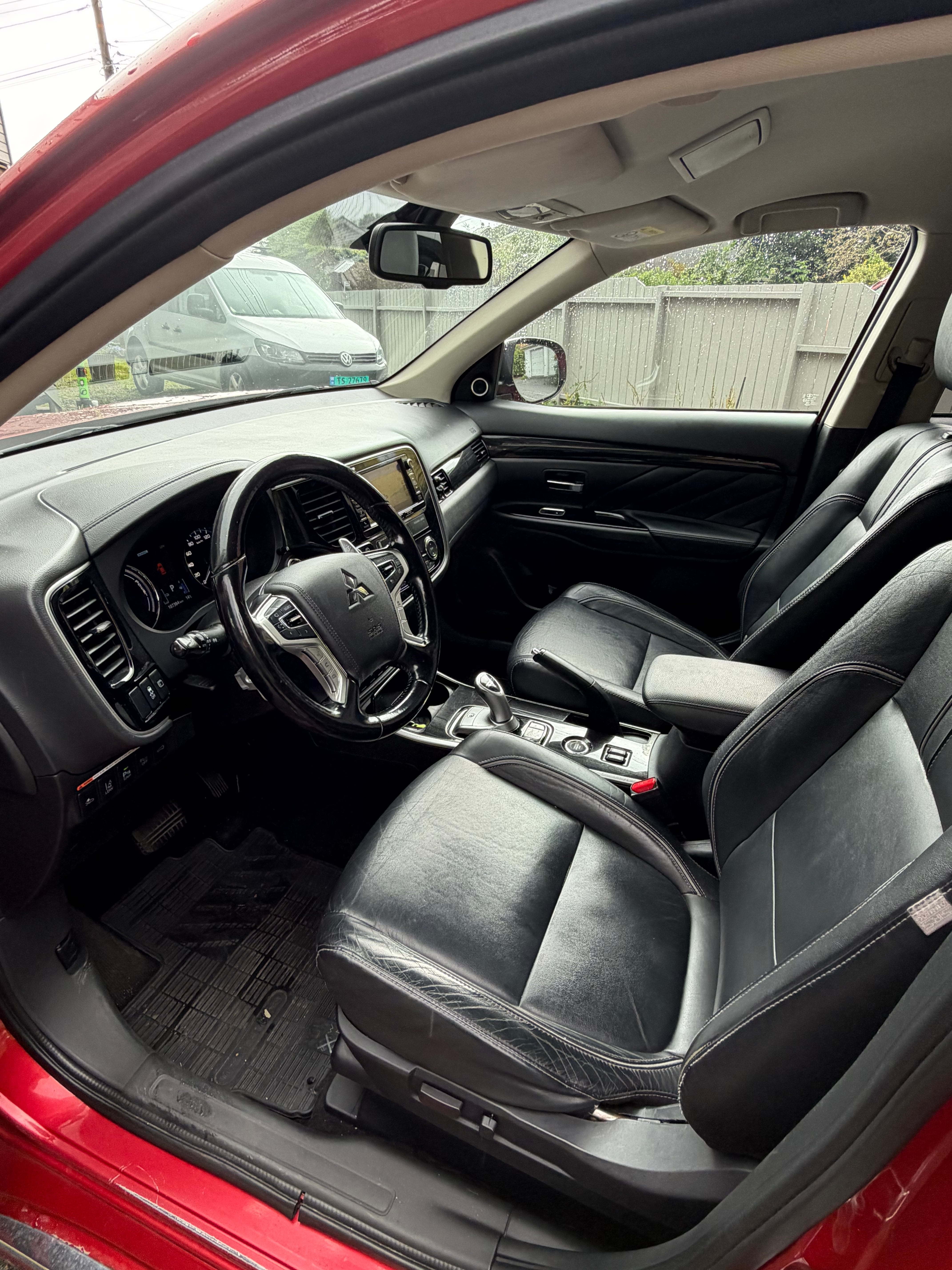 Mitsubishi Outlander 4WD – Comfortable med Cruisekontroll