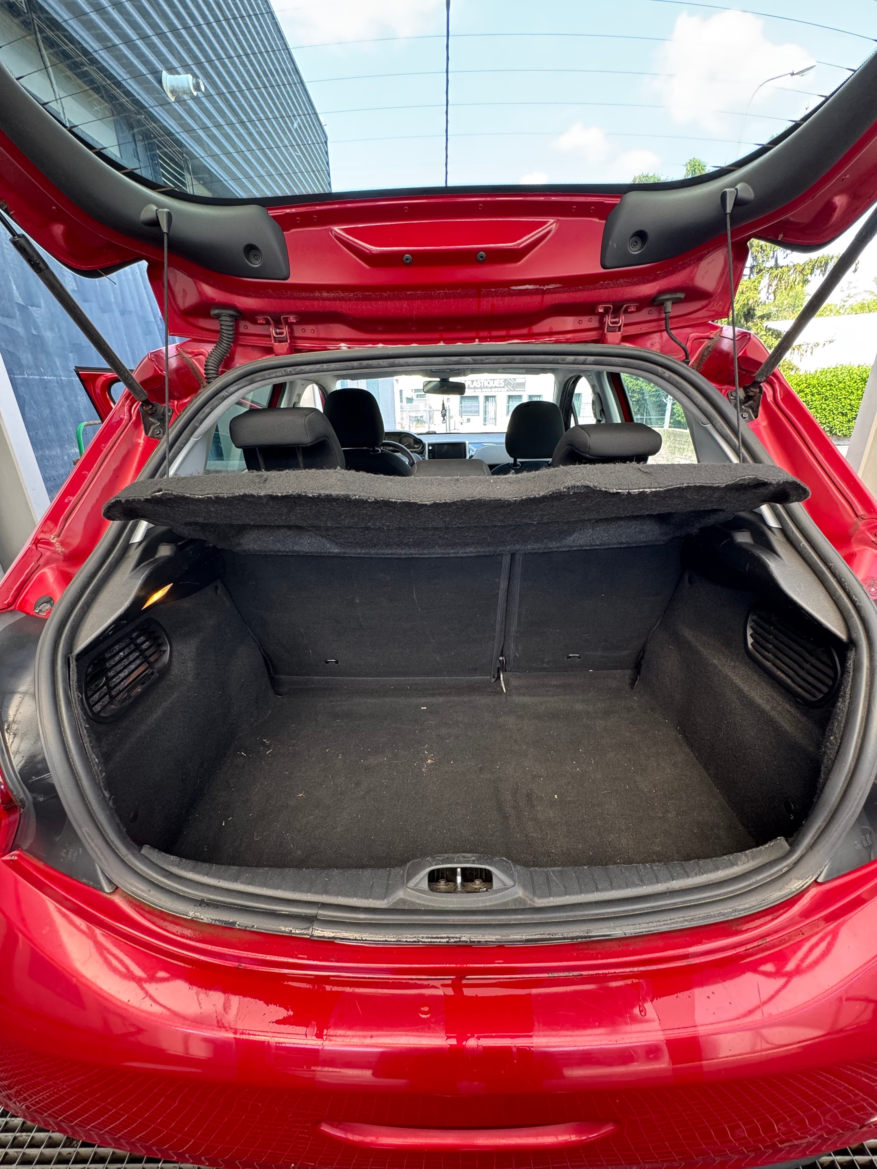 Peugeot 208 avec Android Auto