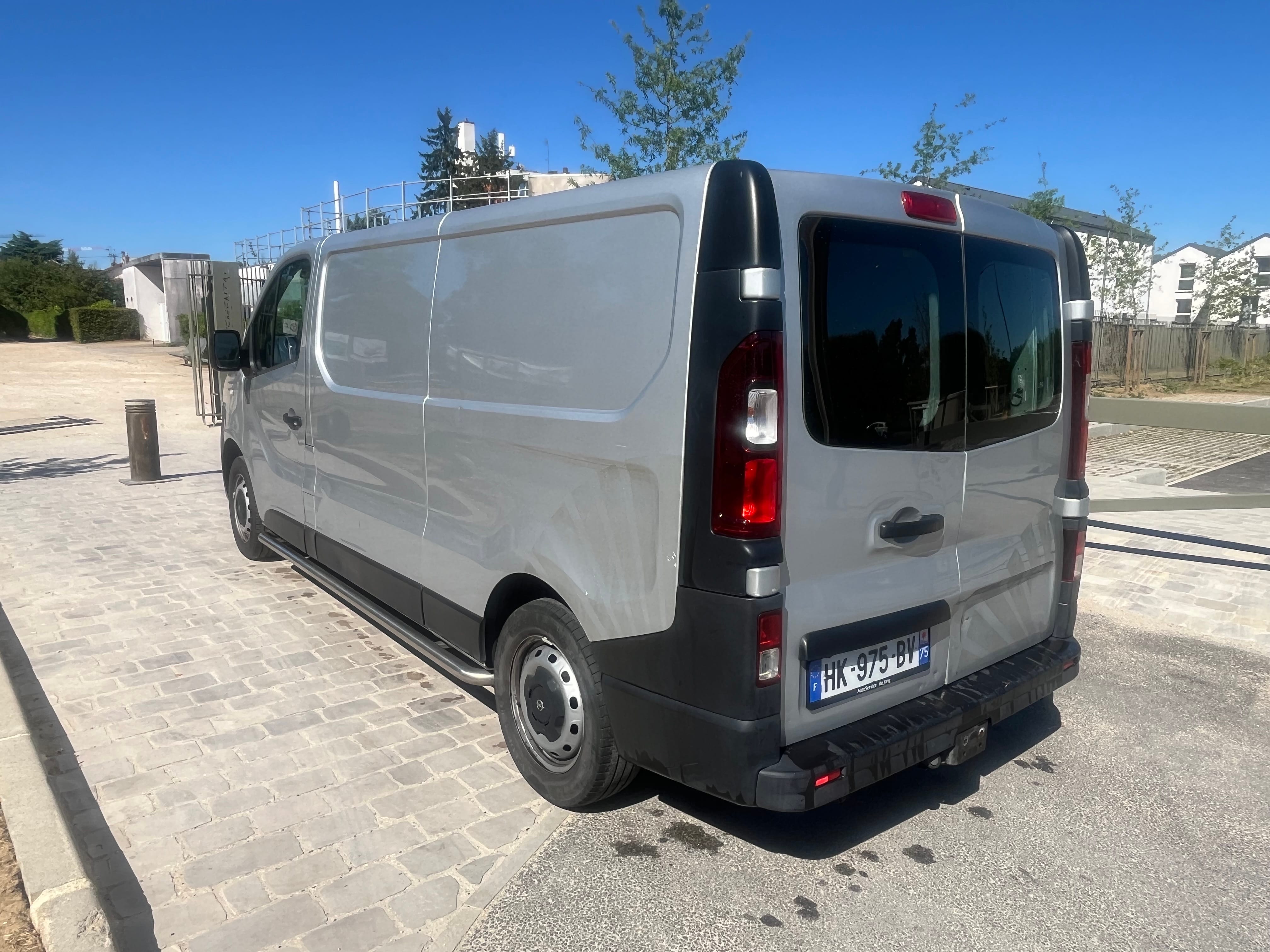 Opel Vivaro avec Régulateur de vitesse