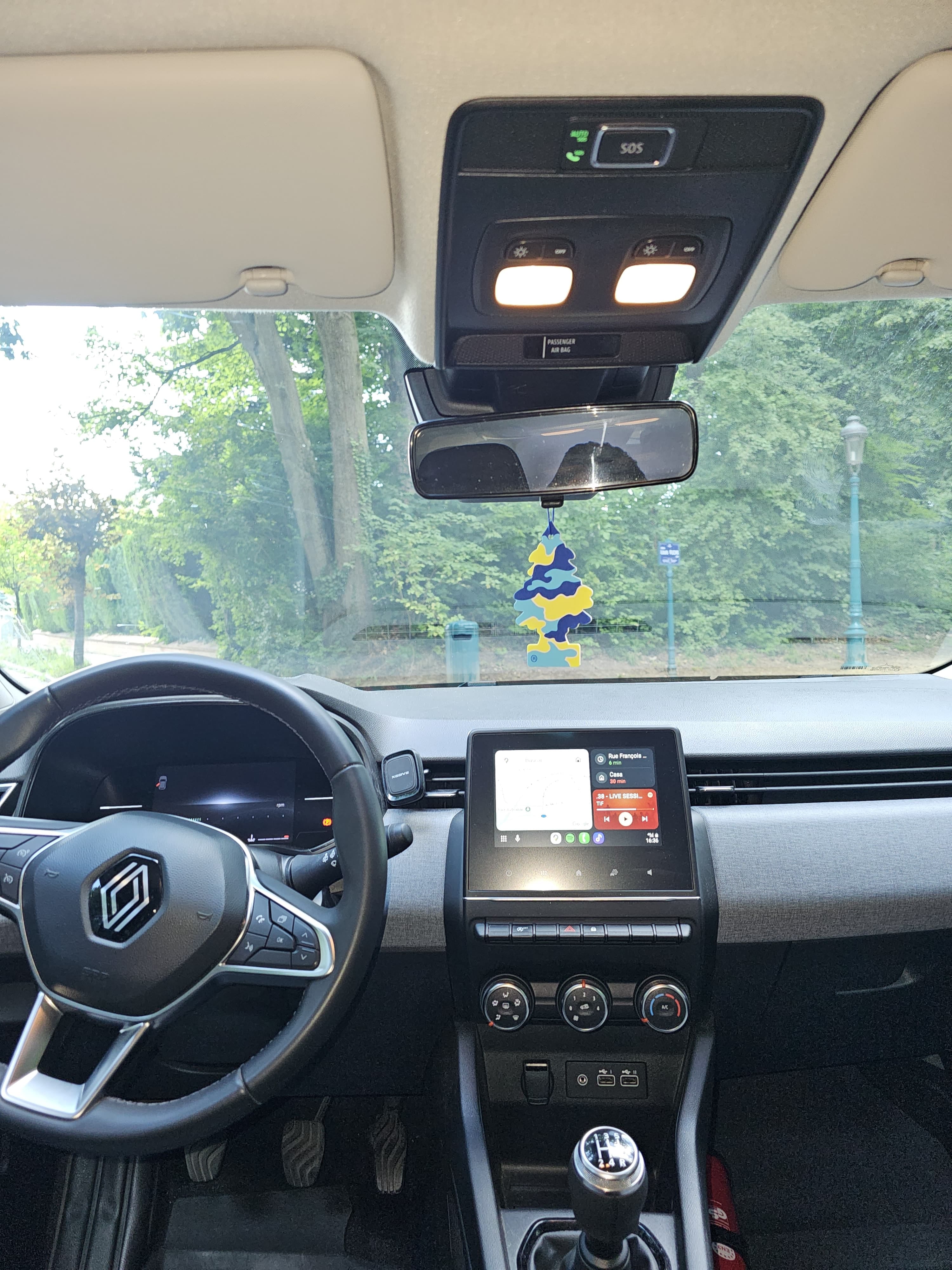 Renault Clio avec Entrée audio / iPod