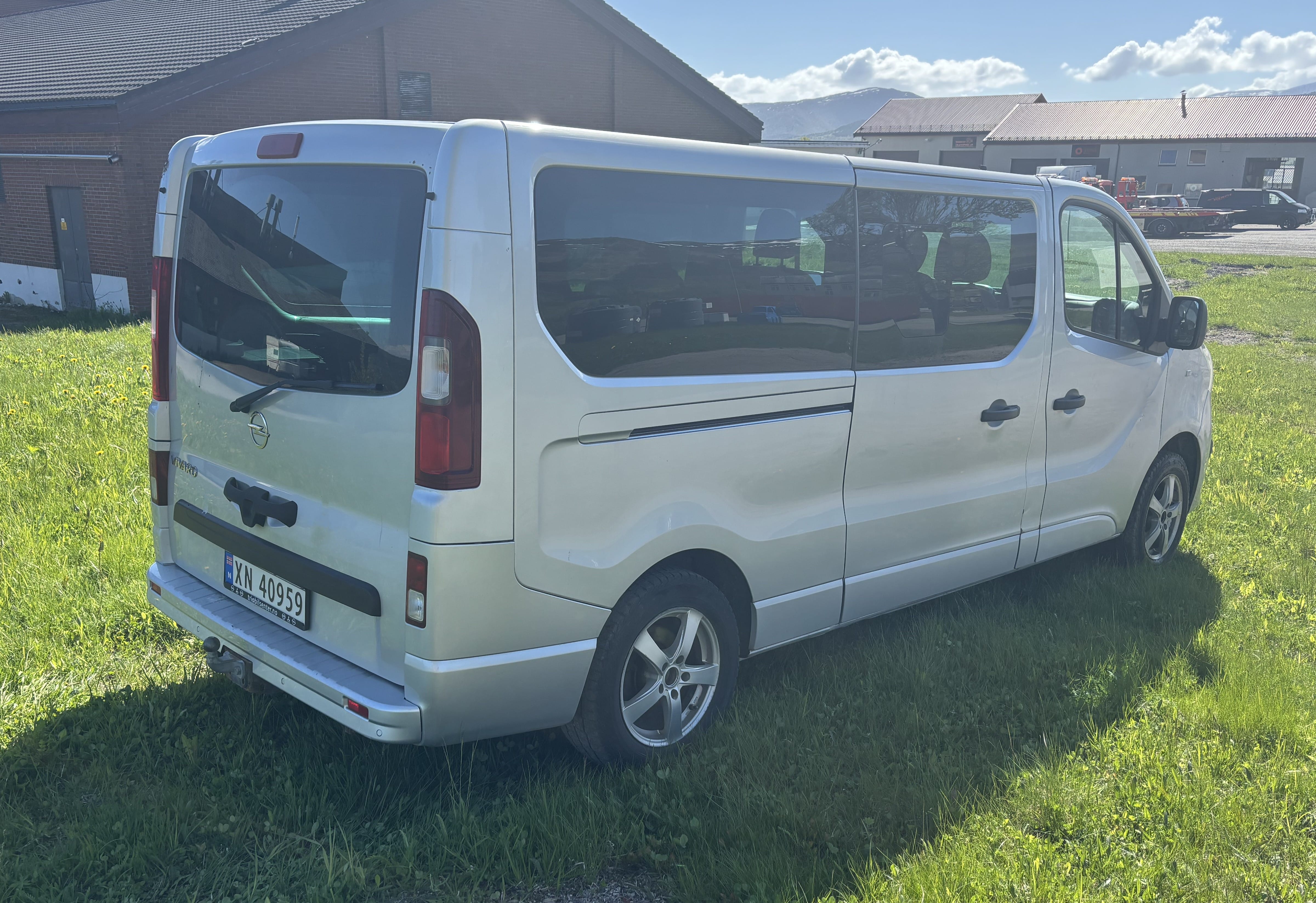 Opel Vivaro med Vinterdekk