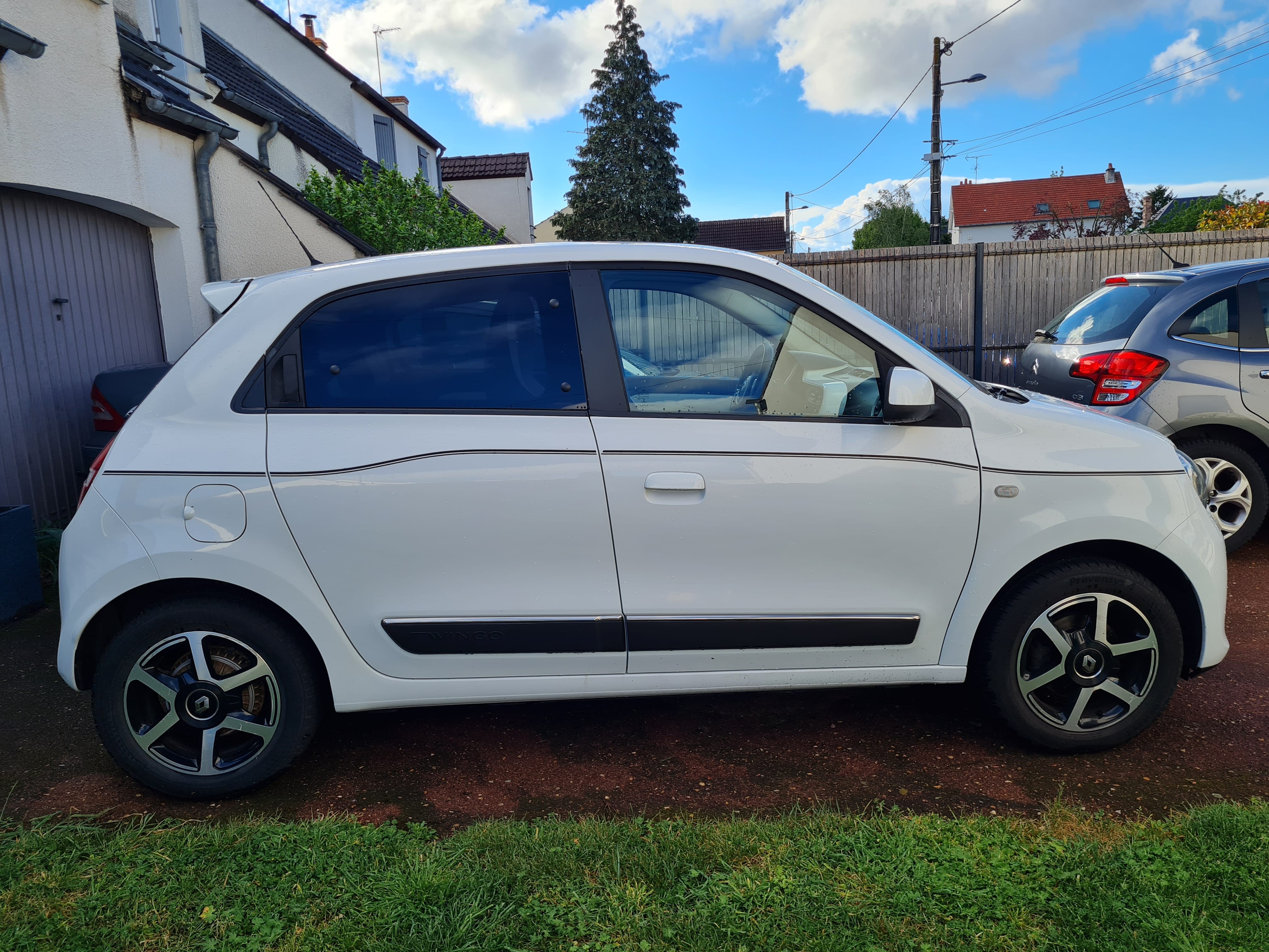 Renault Twingo III avec Climatisation