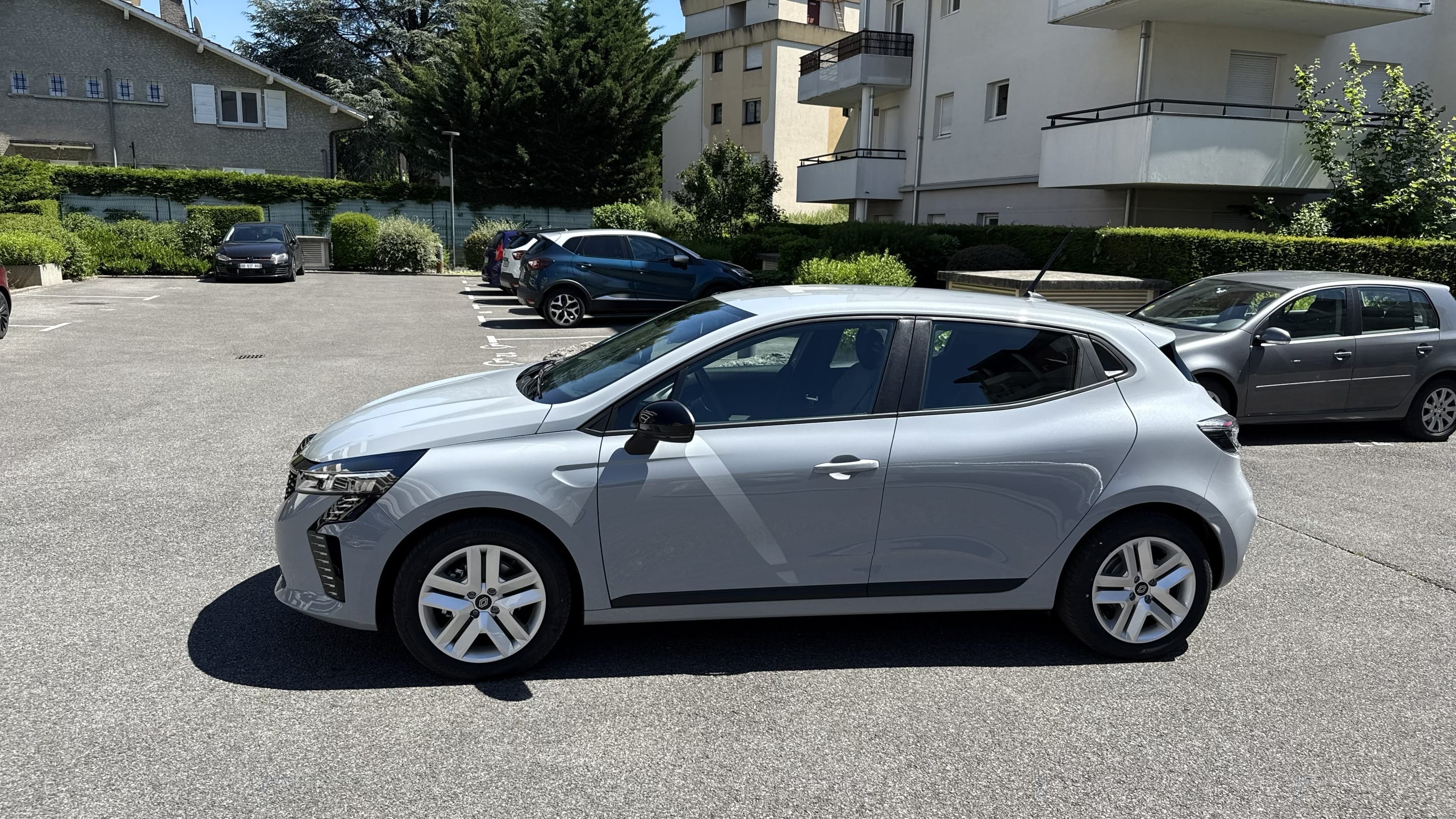 Renault Clio E-tech avec Climatisation