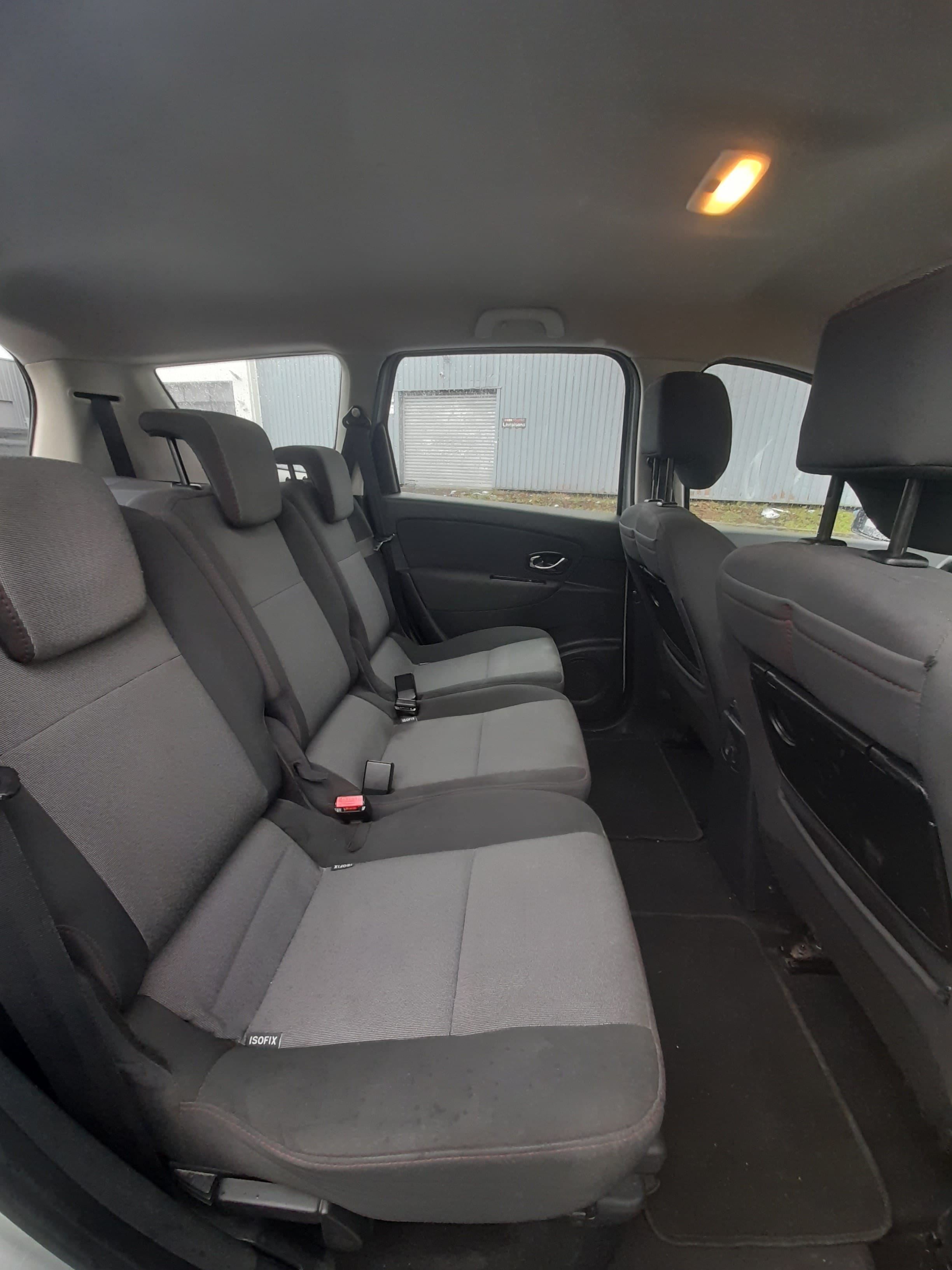 Renault Grand Scenic III PHASE 3 7 Places BUSINESS 1.5L DCI 11O CH BOITE AUTO EDC avec Régulateur de vitesse