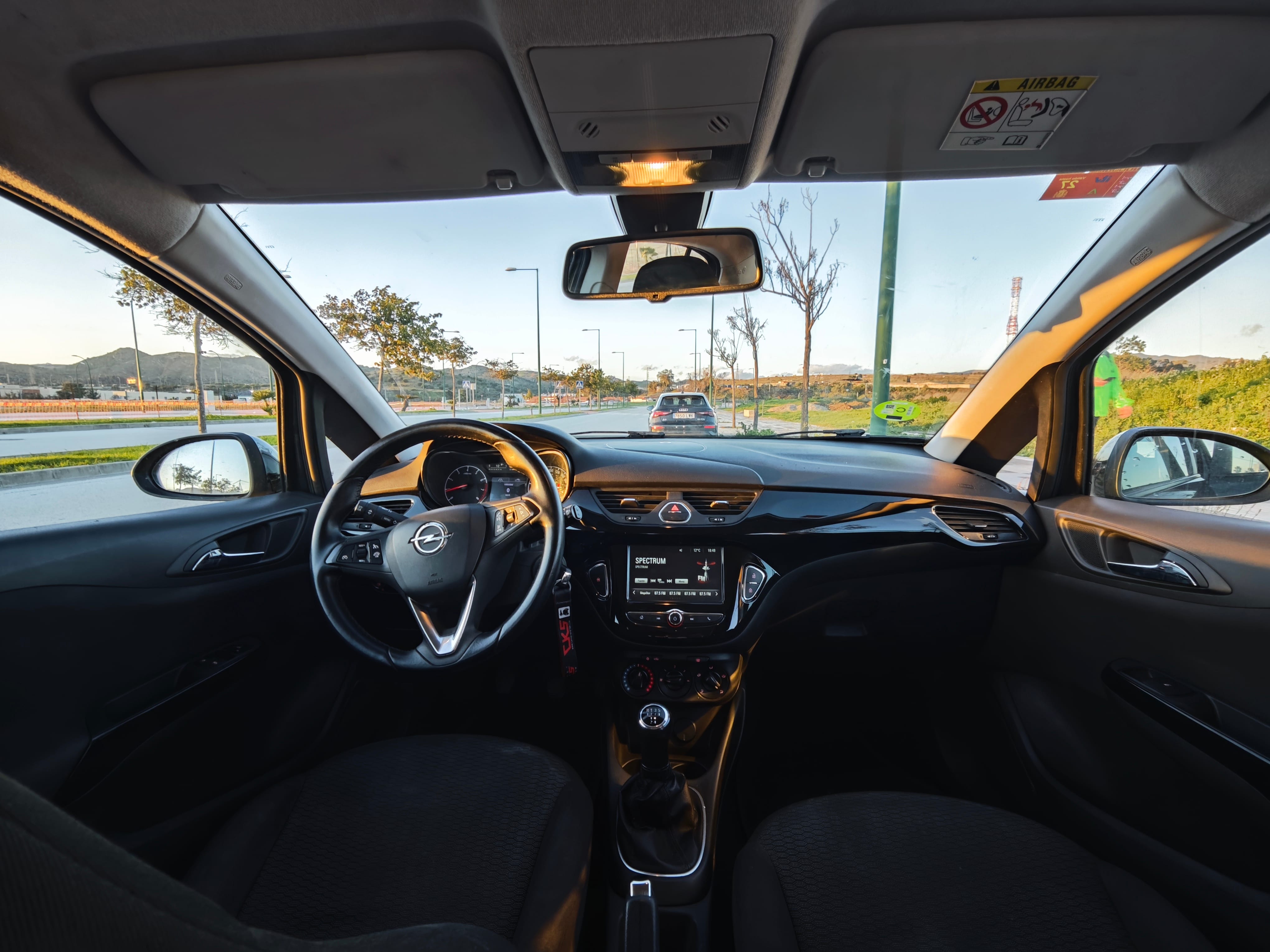 Opel Corsa 1.4T 90CV met Bluetooth audio