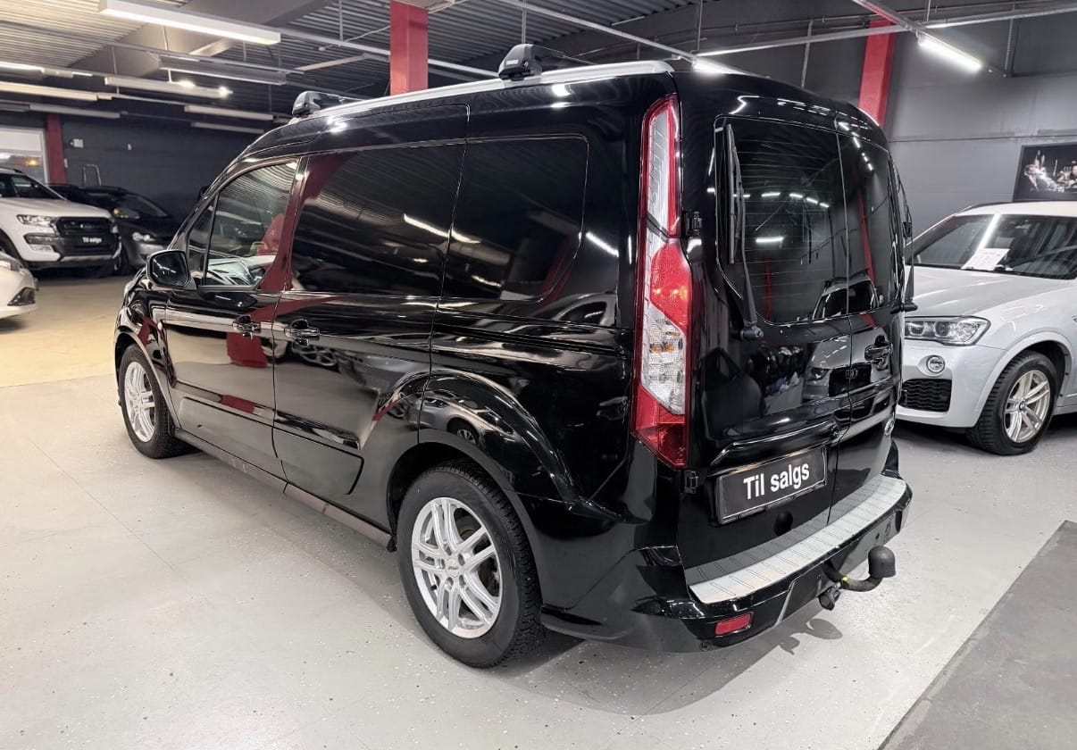 Ford Transit Connect med Ryggekamera