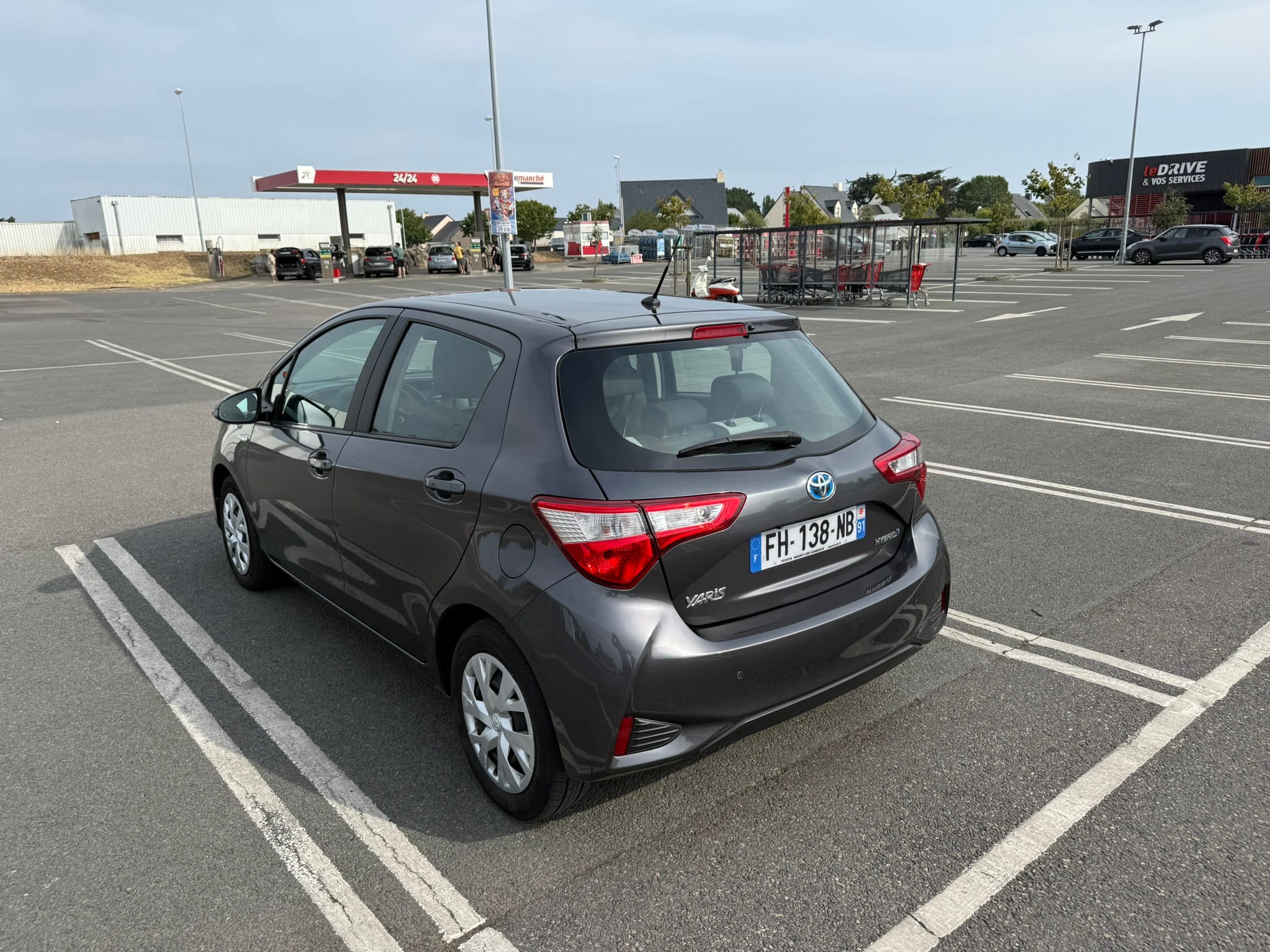Toyota Yaris 5-Door L avec Caméra de recul