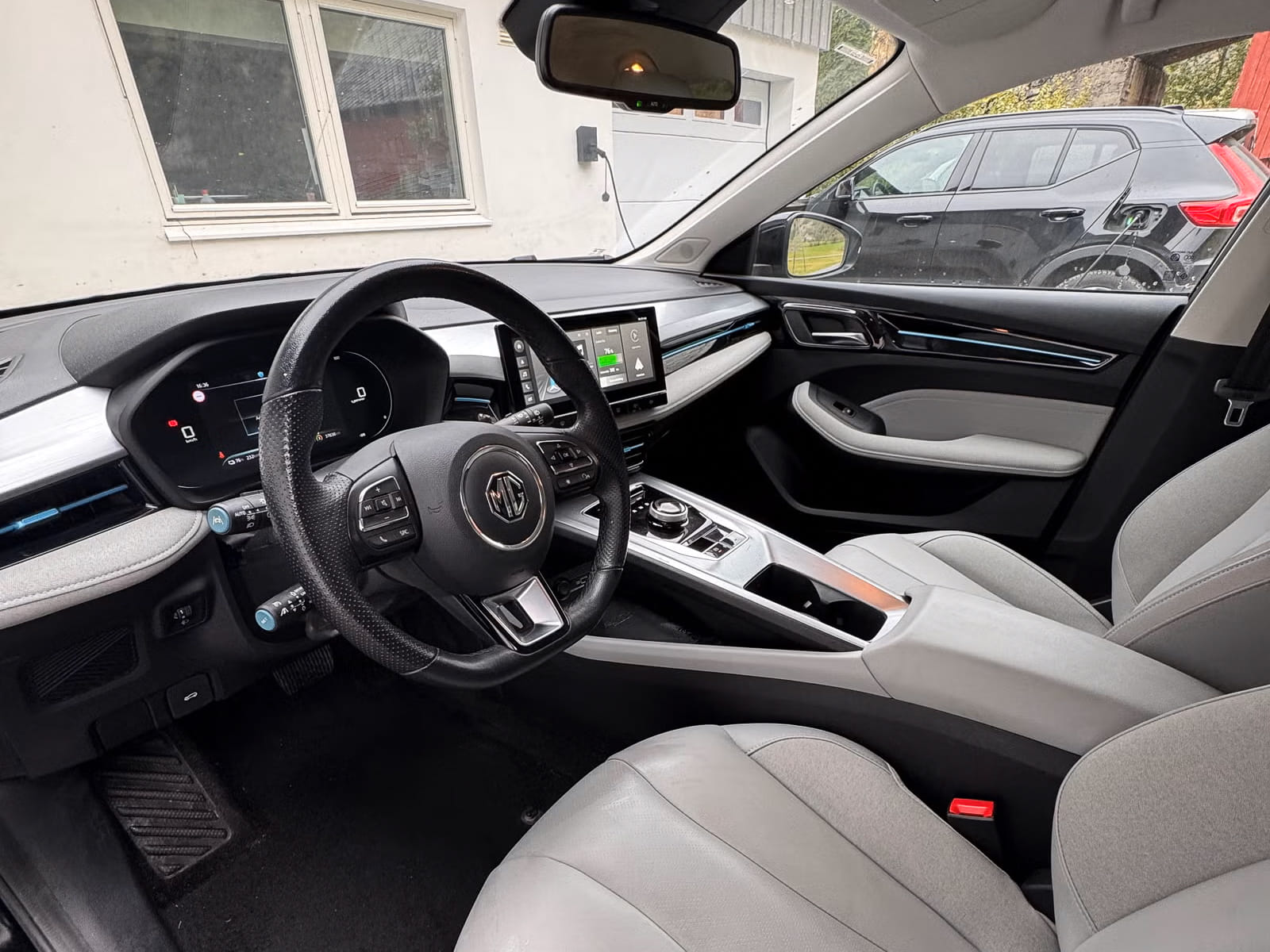 MG MG5 med GPS