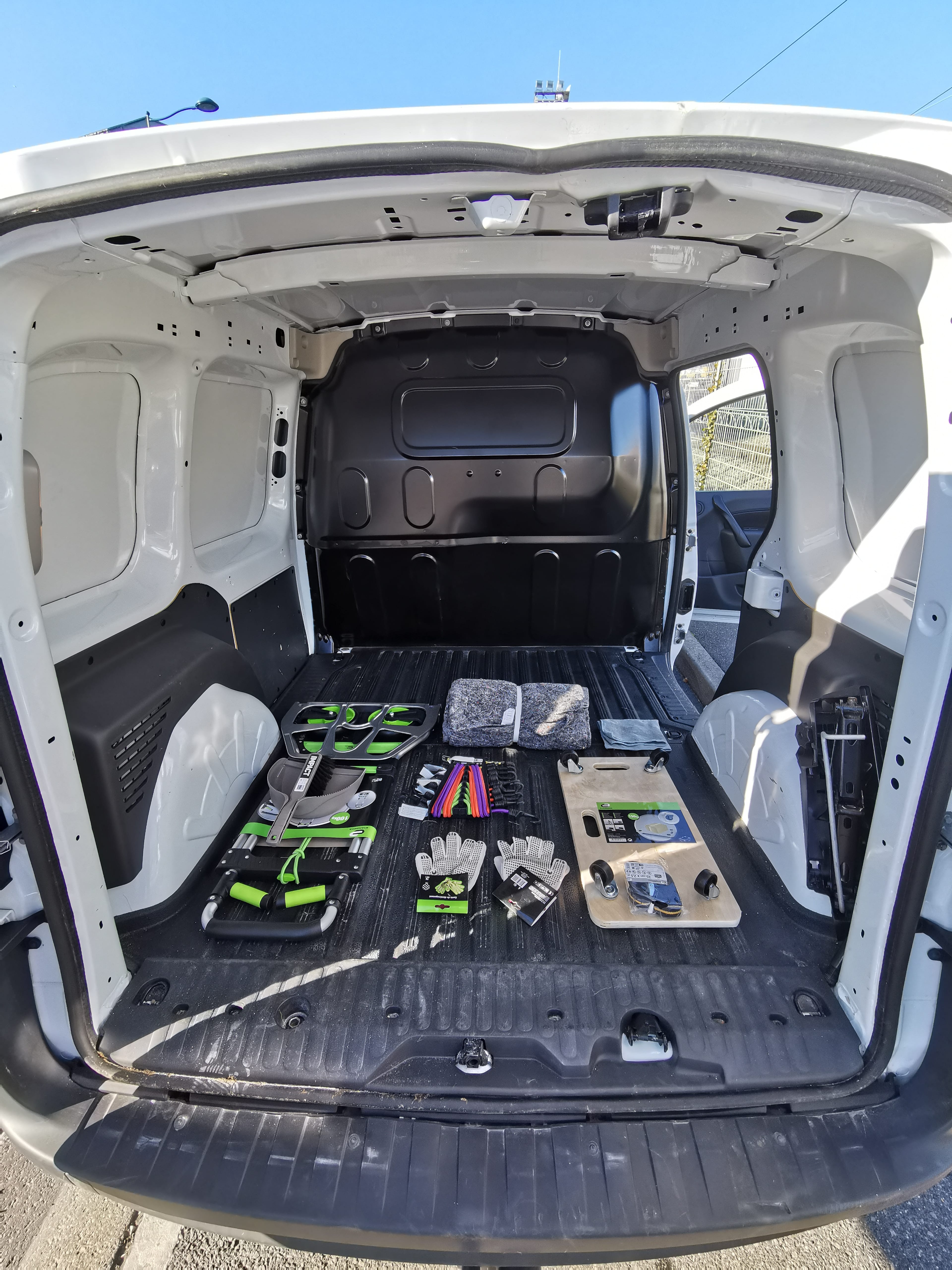 Renault Kangoo Express avec Attelage