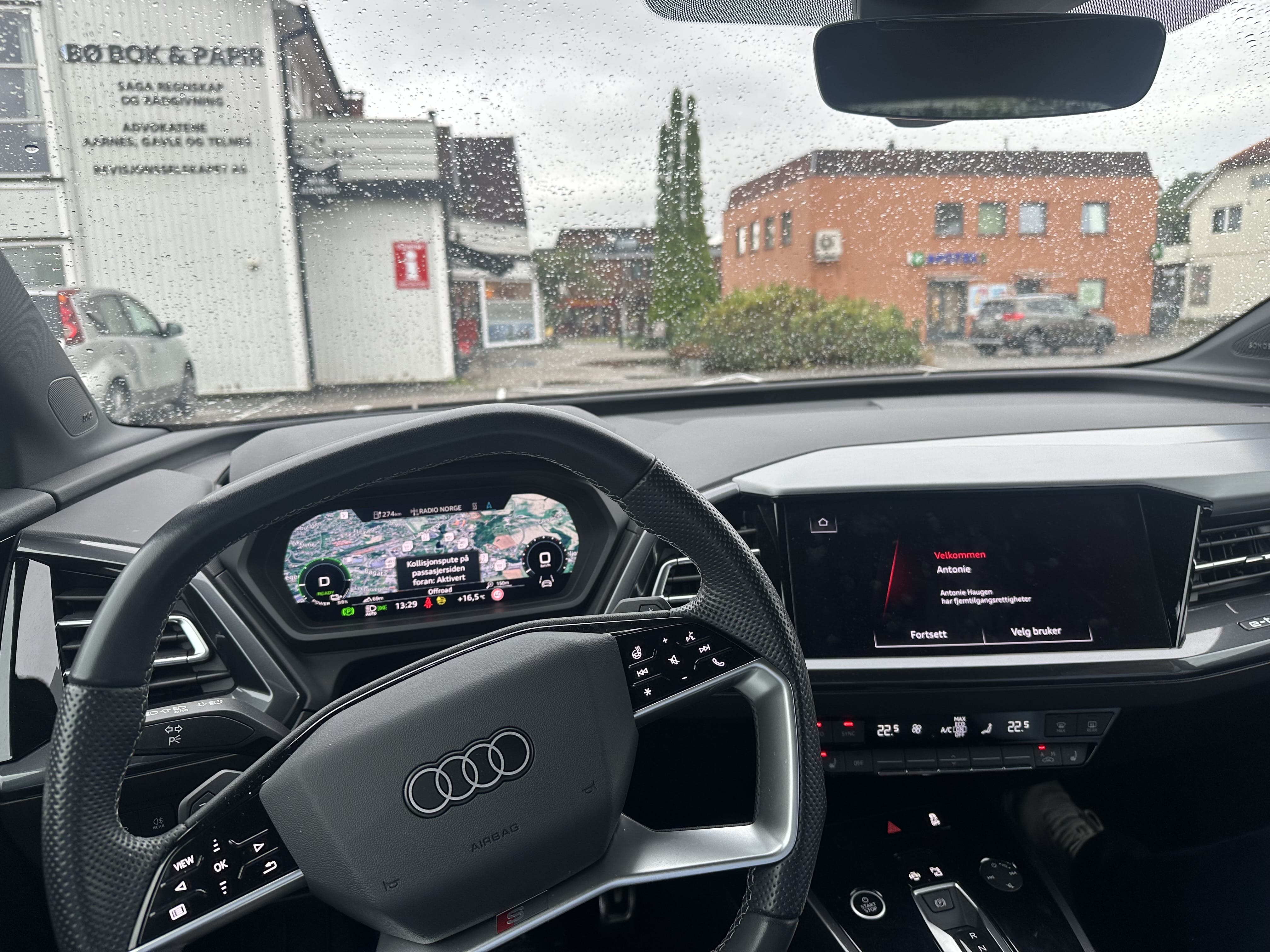 Audi Q4 45 e-tron quattro (AWD) avec GPS