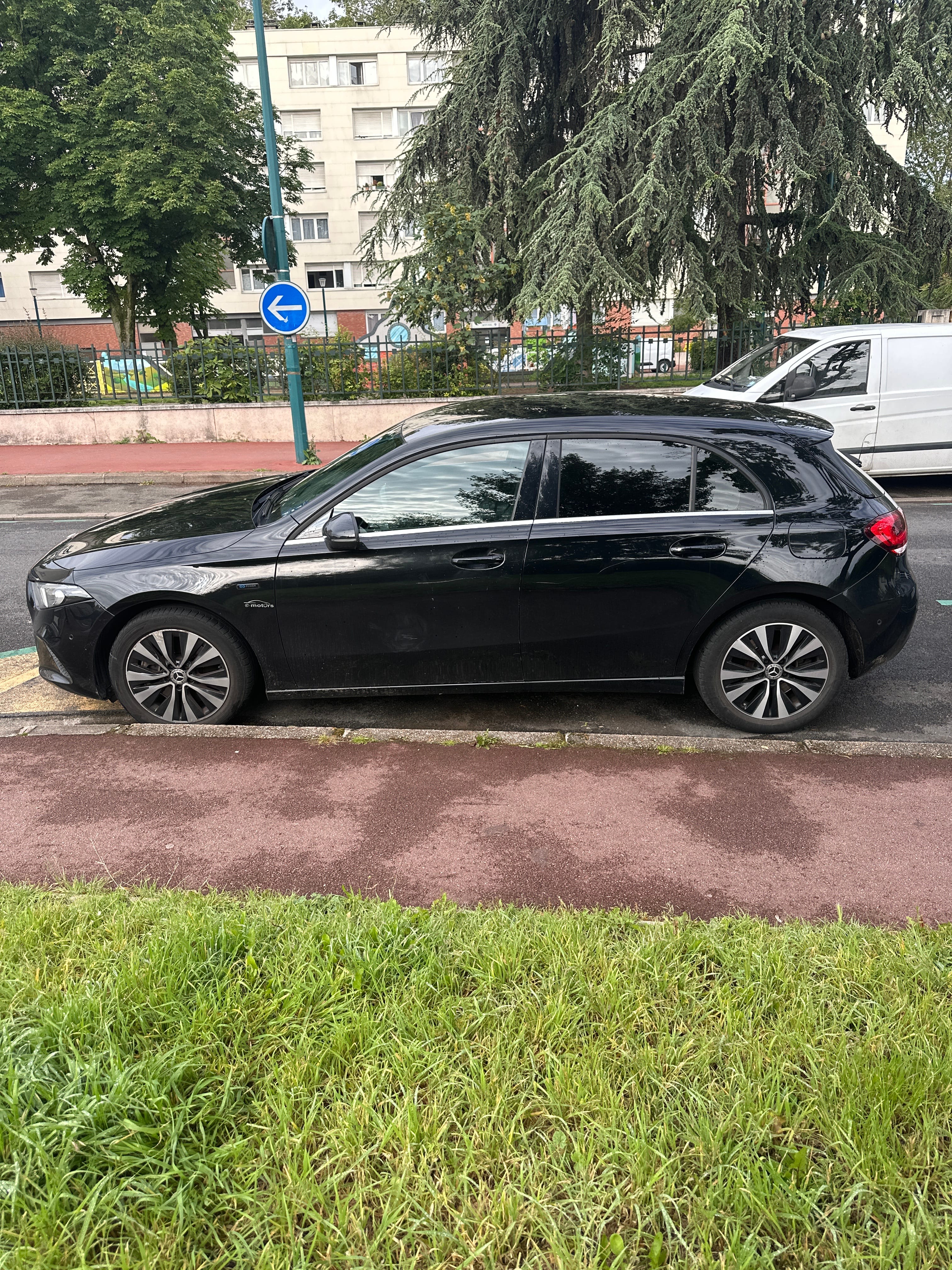 Mercedes-Benz Classe A 250 e avec Climatisation