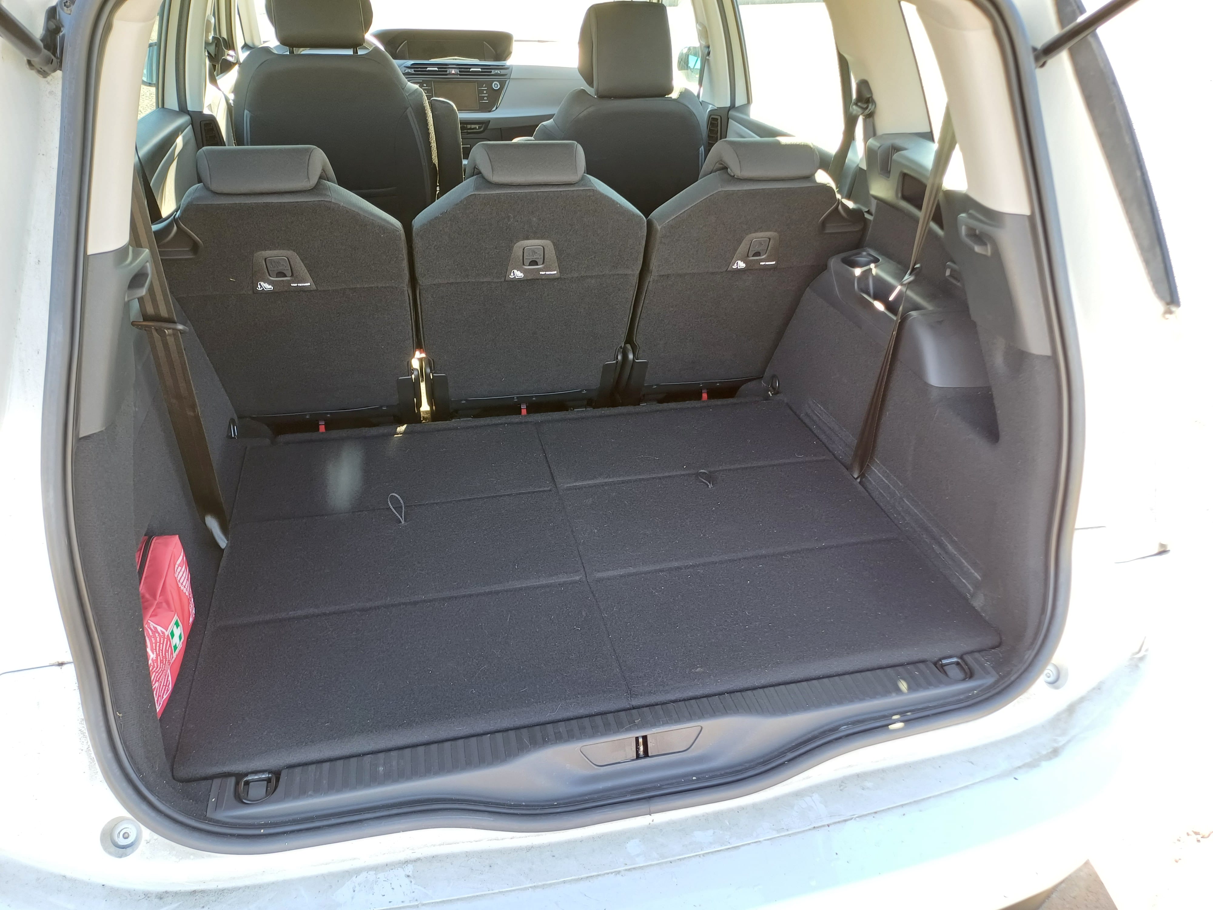 Citroen C4 Grand Spacetourer Diesel 7 Pax con Entrada de Audio/iPod