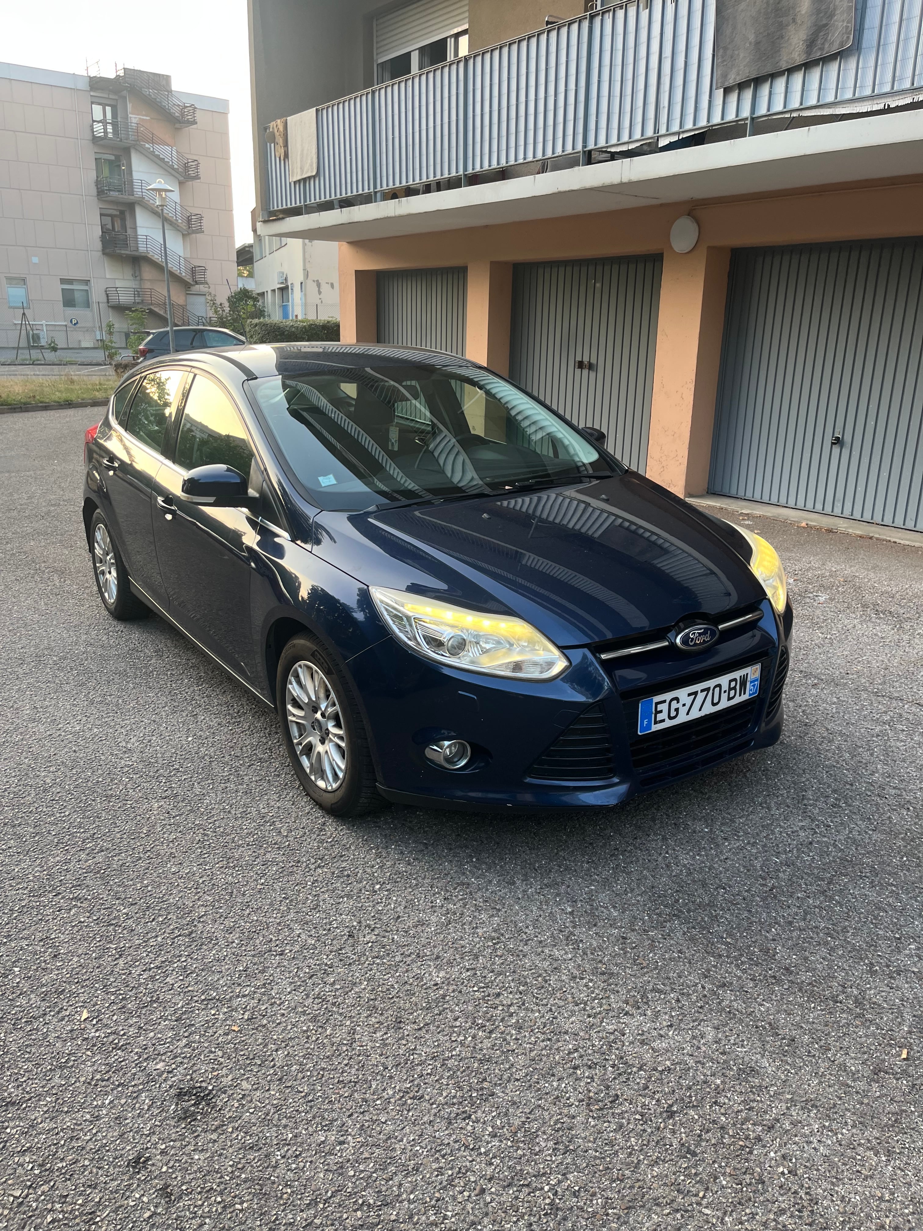 Ford Focus 2l tdci 140cv  TITANIUM avec Climatisation