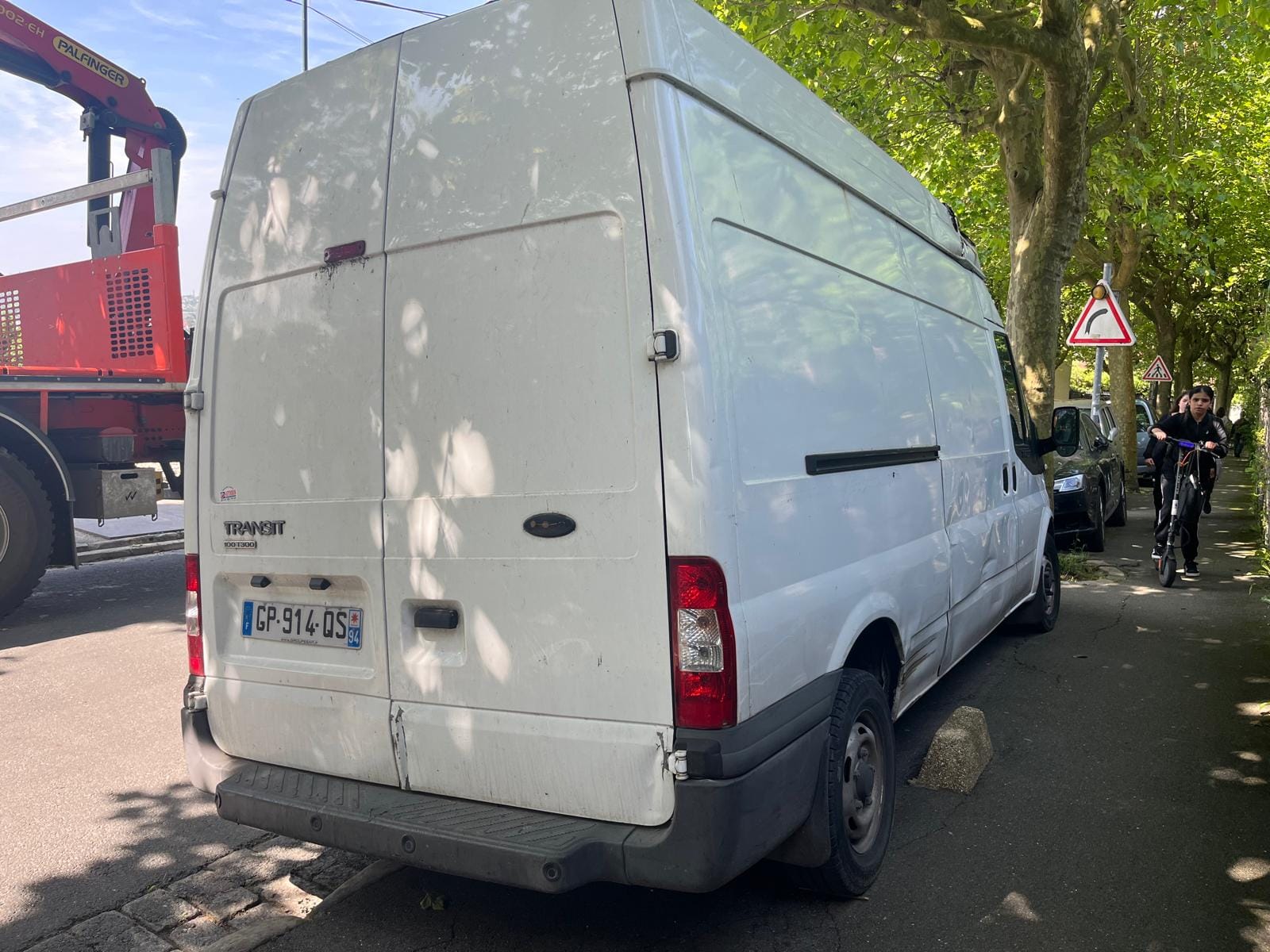 Ford Transit 150 avec Climatisation