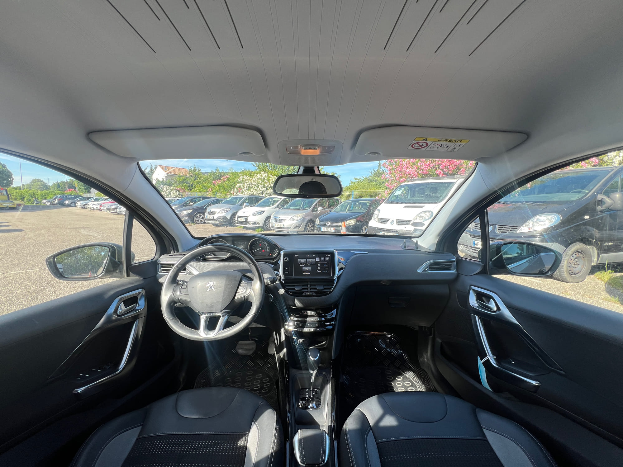 Peugeot 2008 avec GPS