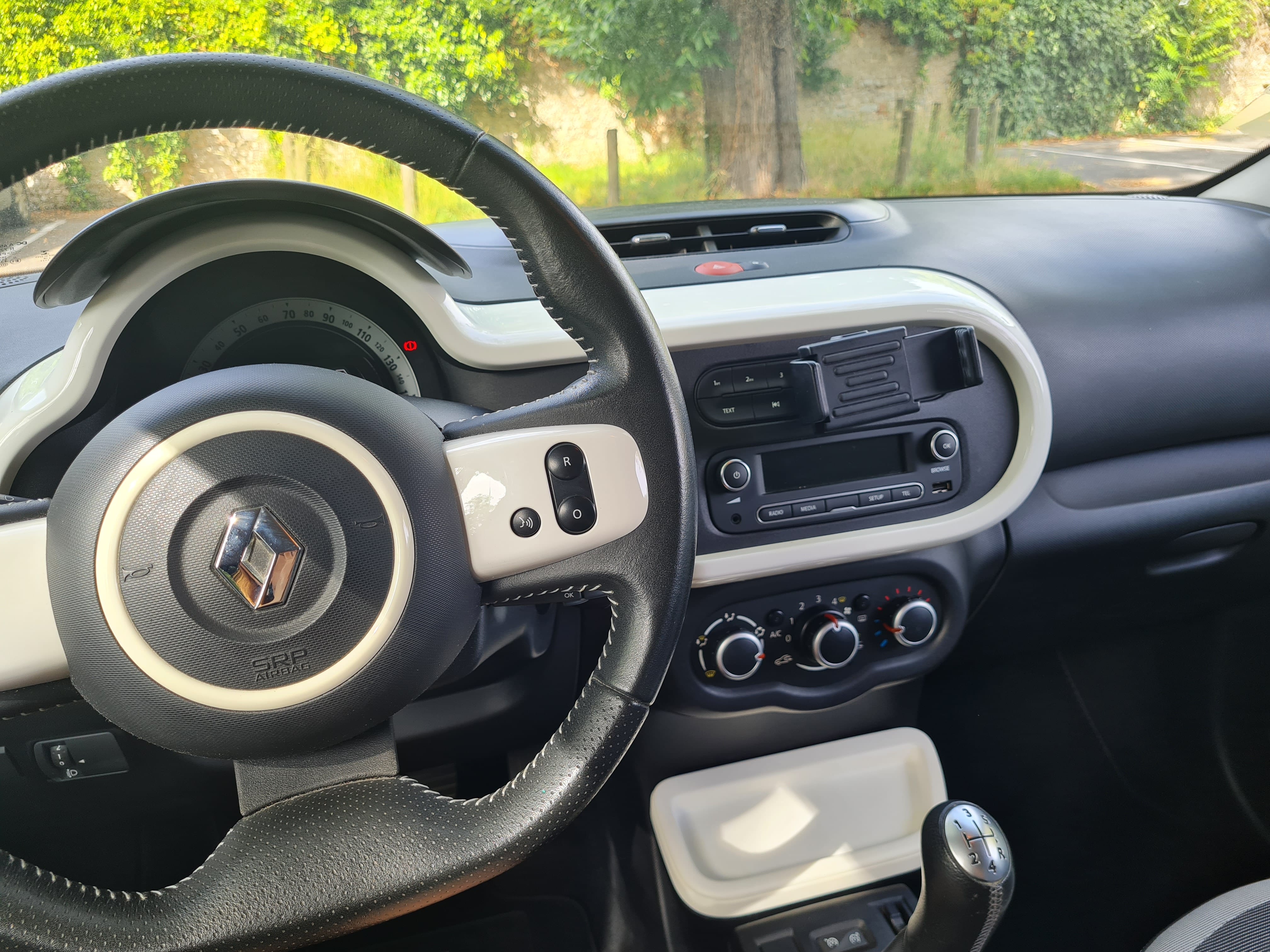 Renault Twingo III avec Audio Bluetooth