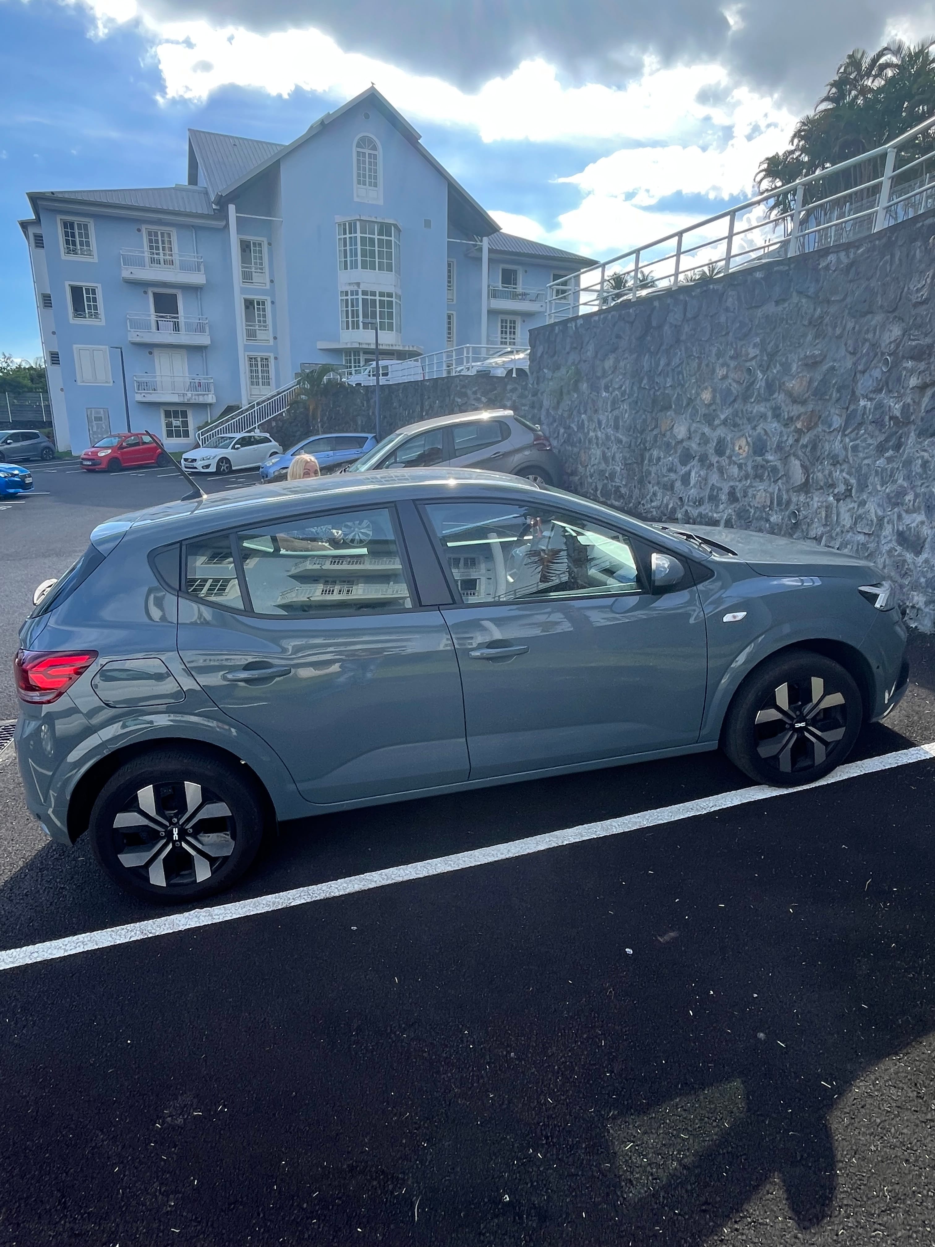 Dacia Sandero Expression avec Apple CarPlay