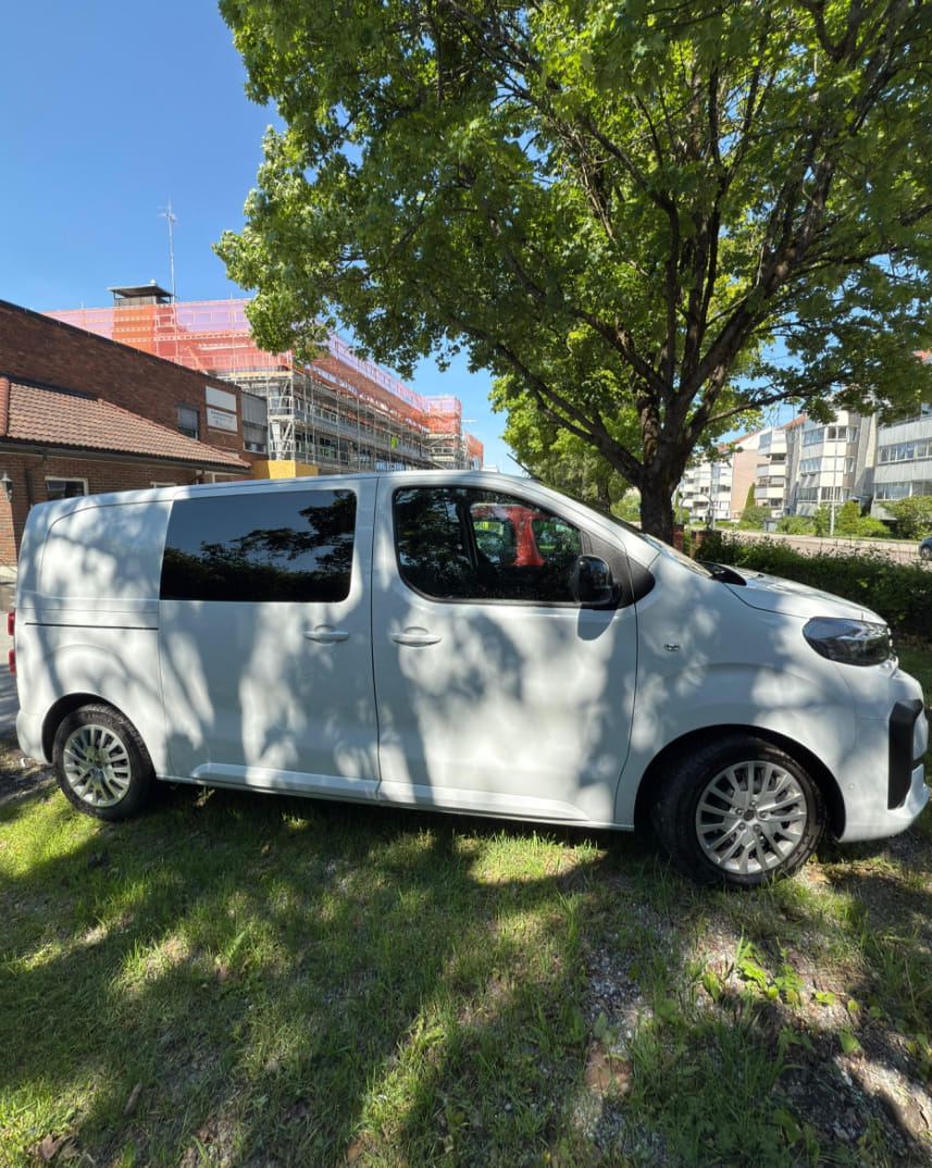 Peugeot Expert with Air conditioning