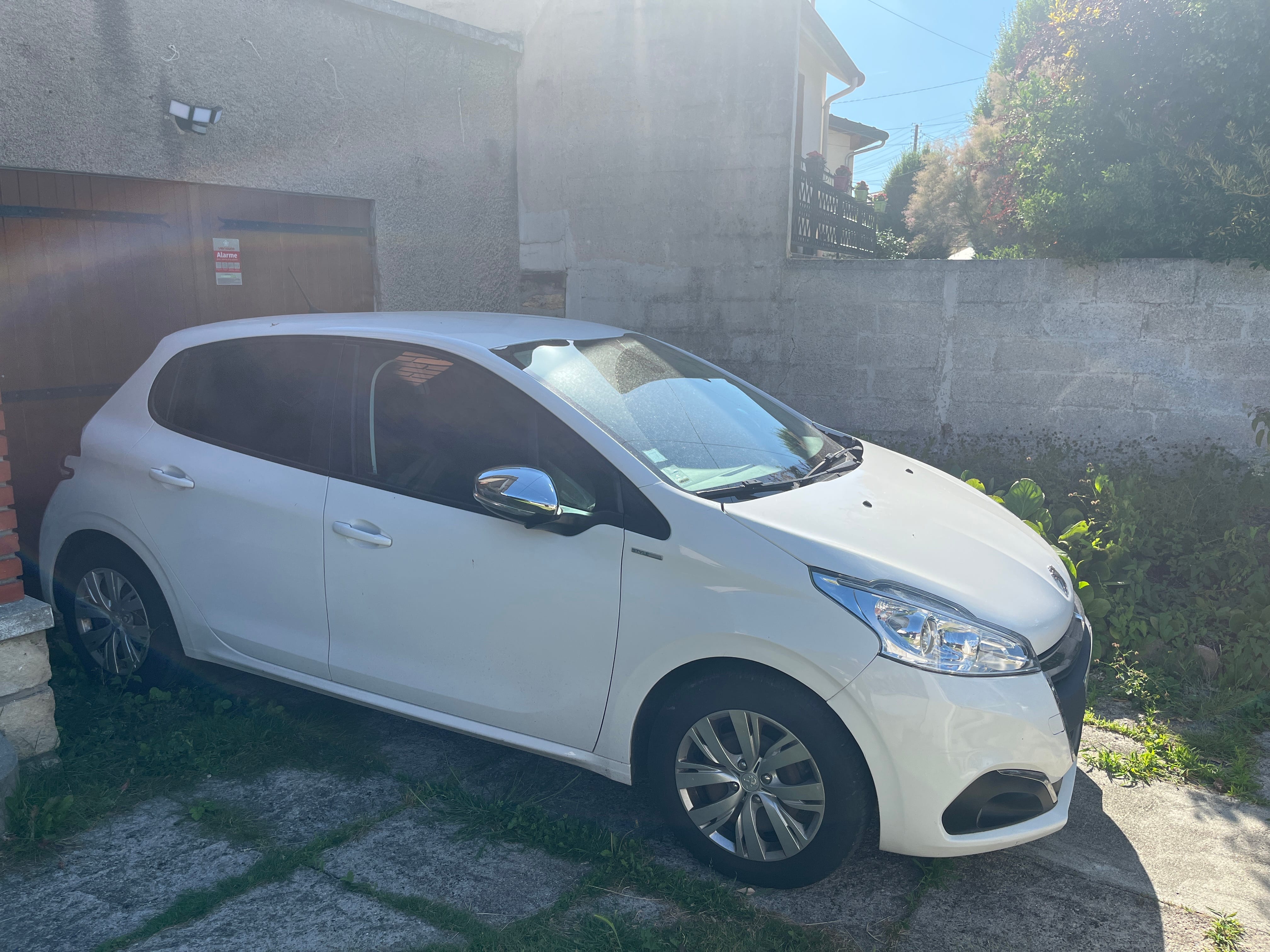 Peugeot 208, 2017, Essence 95
