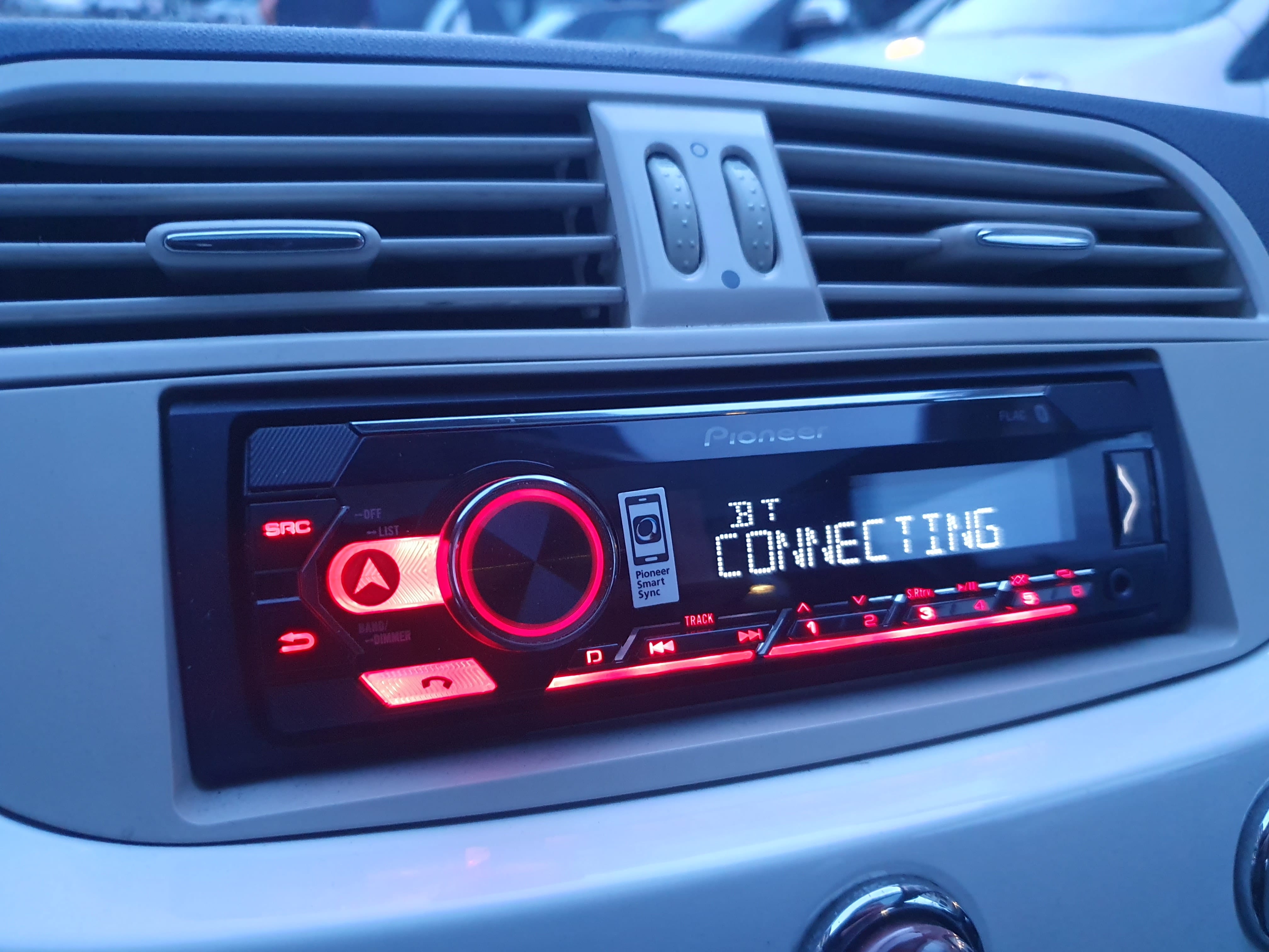 Fiat 500 Toit panoramique, Clim, Bluetooth, USB, super 95, avec Port USB