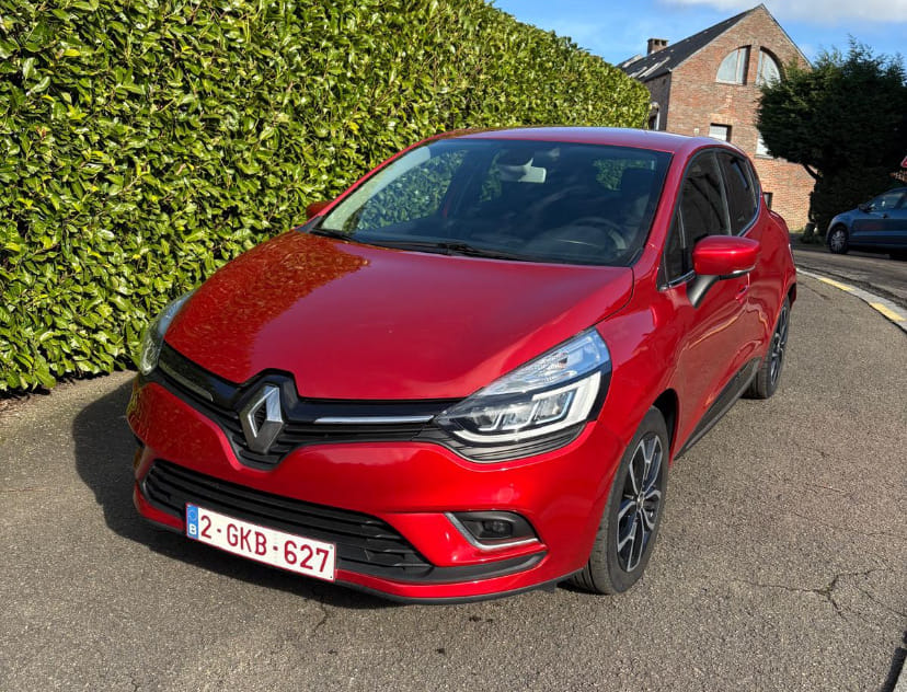 Renault Clio Essence Série Spéciale met Apple CarPlay