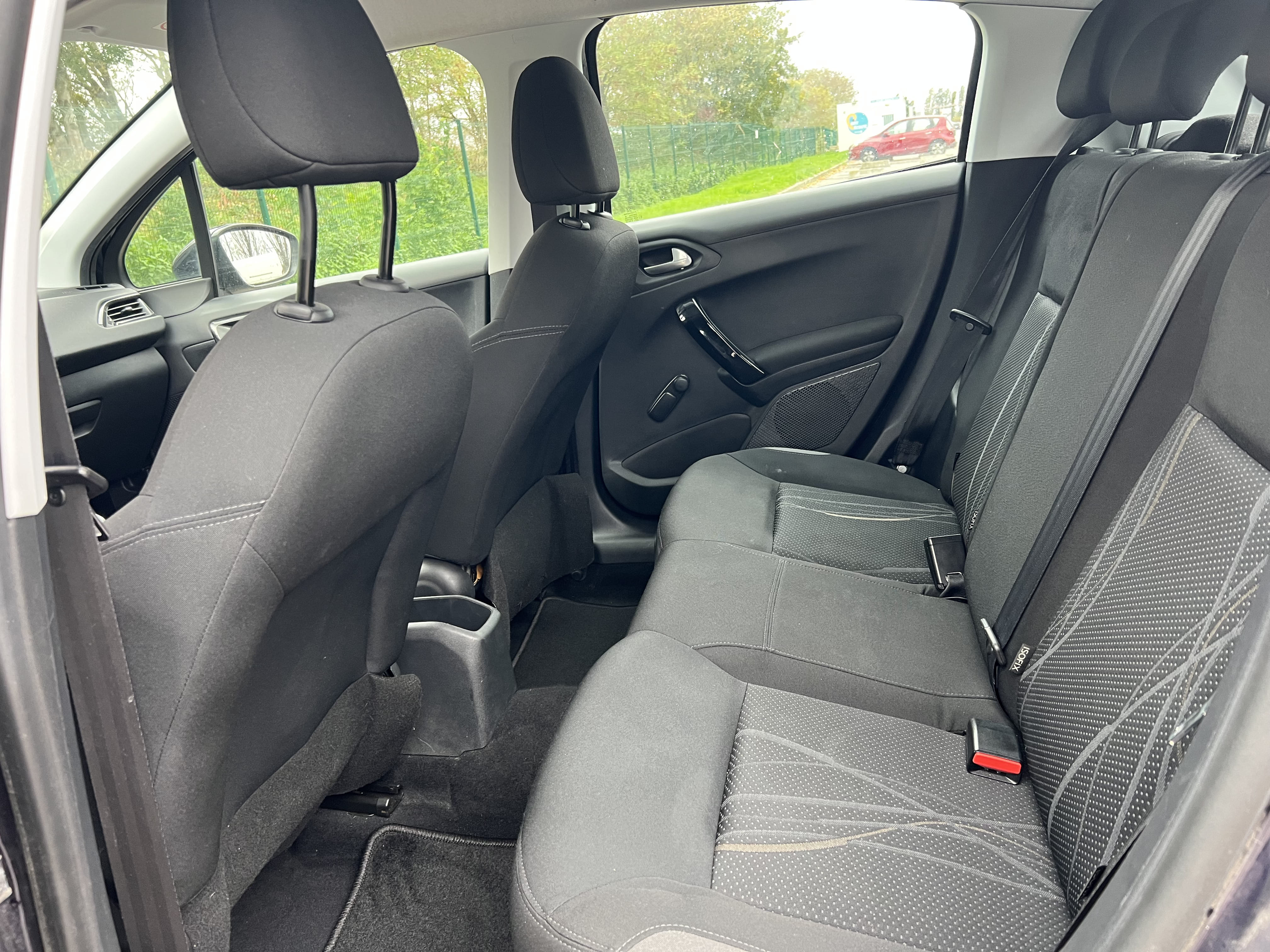 Peugeot 208 avec Android Auto