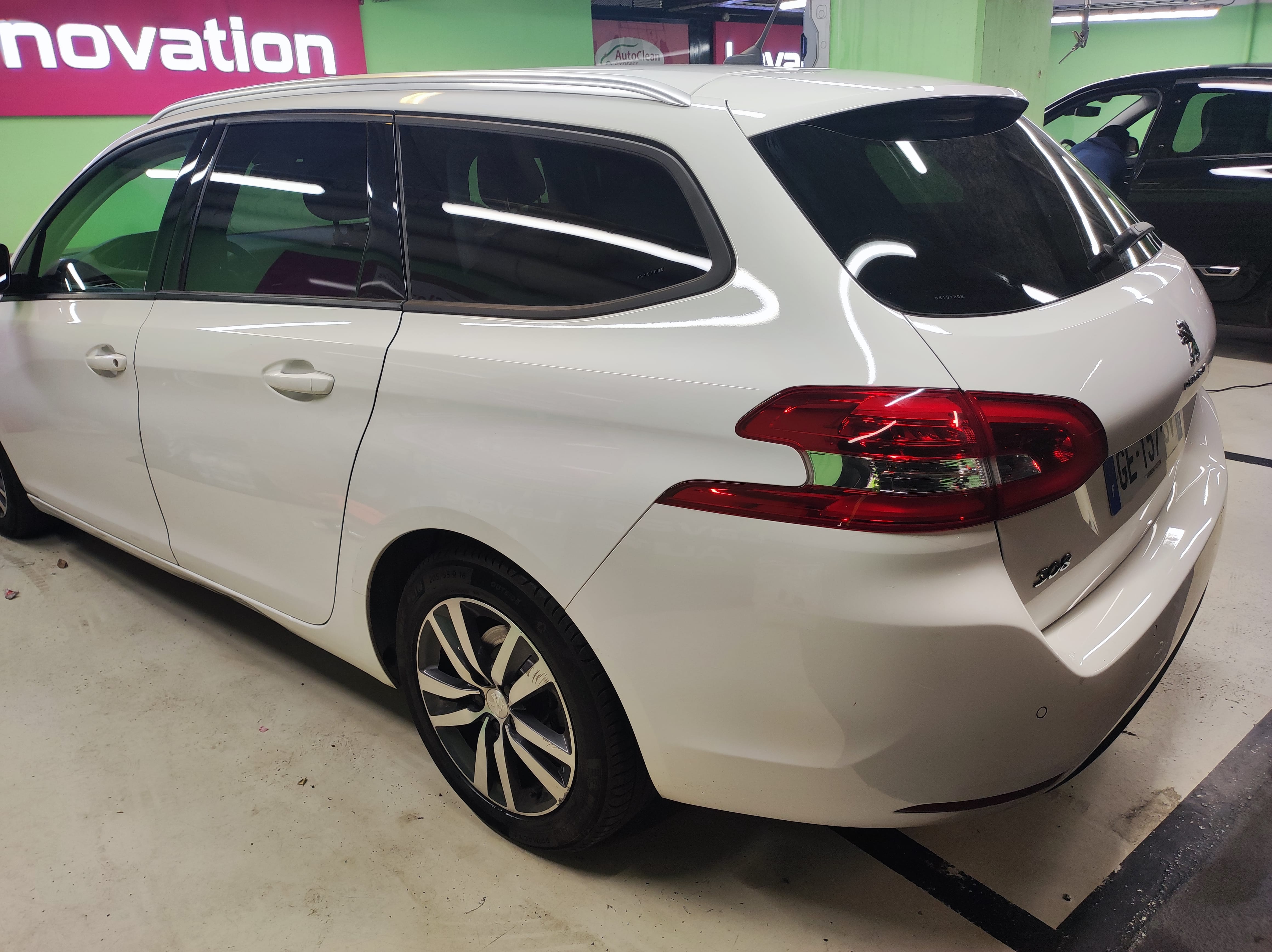 Peugeot 308 SW avec GPS