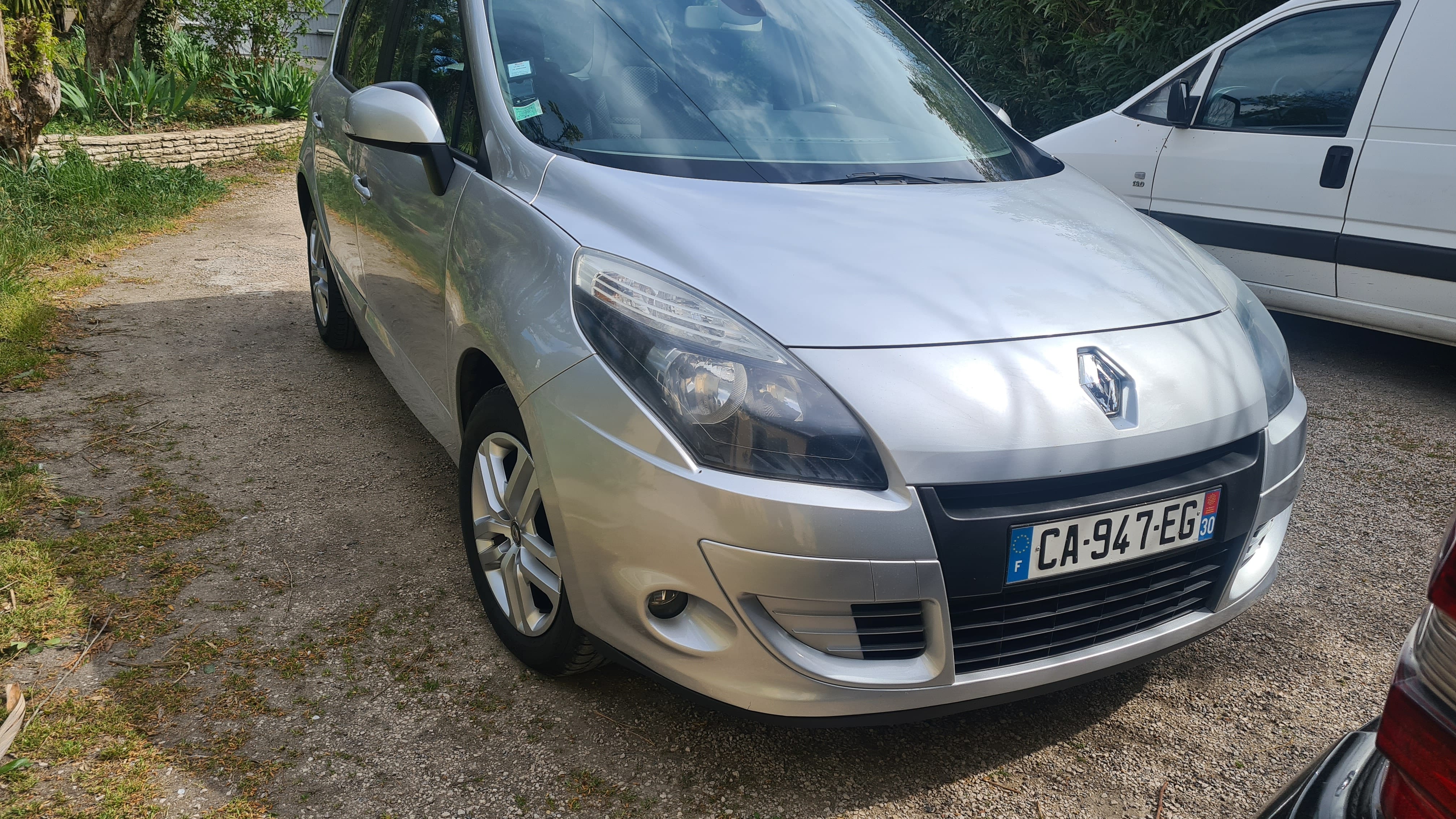 Renault Scenic 1,5 l hdi CONFORT climatisation  automatique avec Climatisation