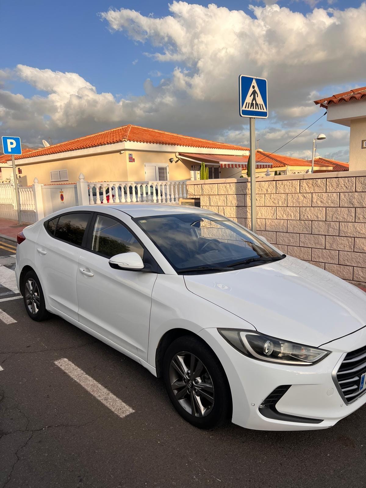 Hyundai Elantra, 2016, Gasolina 95, Automático