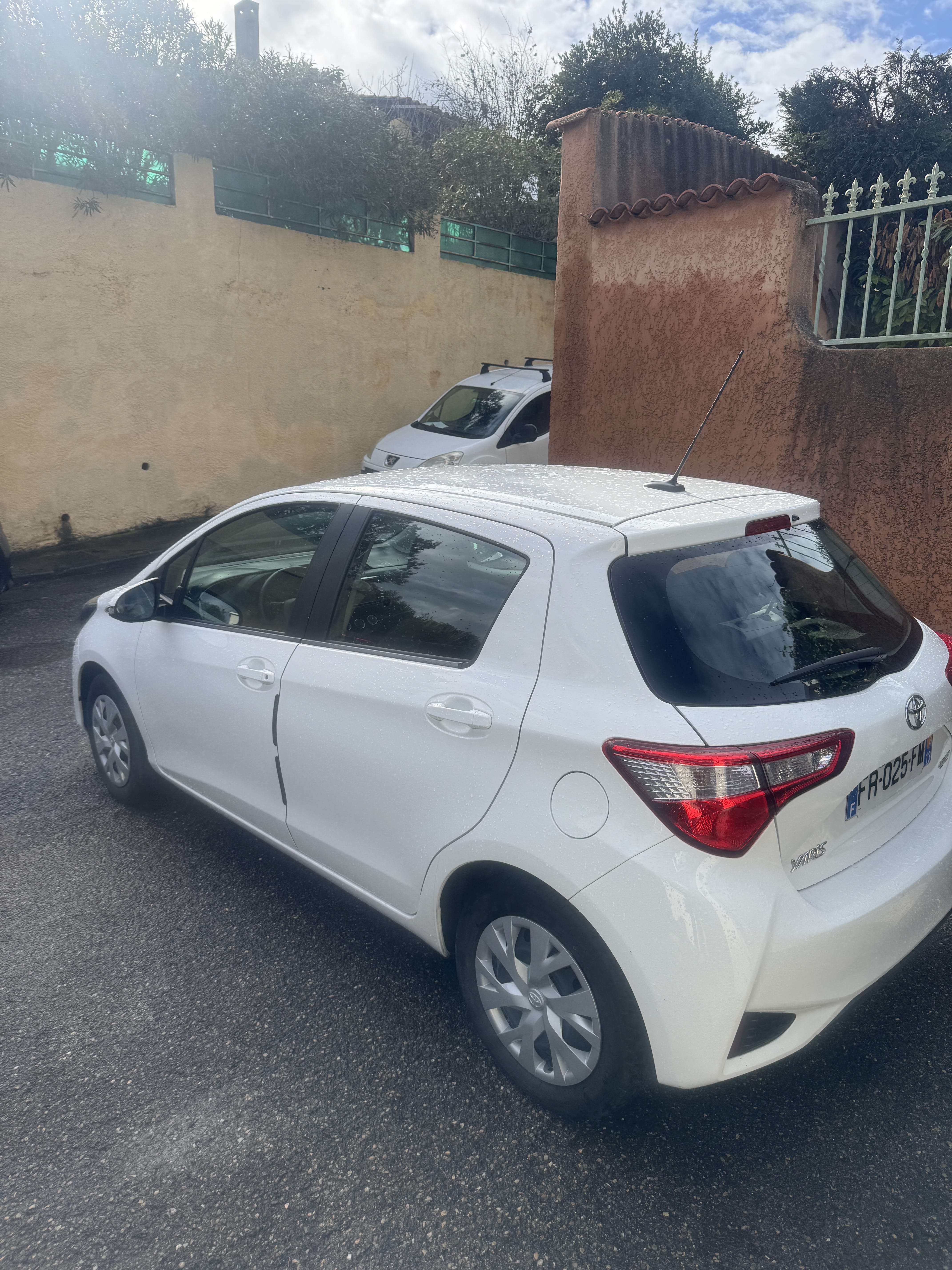 Toyota Yaris 5-Door L avec Audio Bluetooth