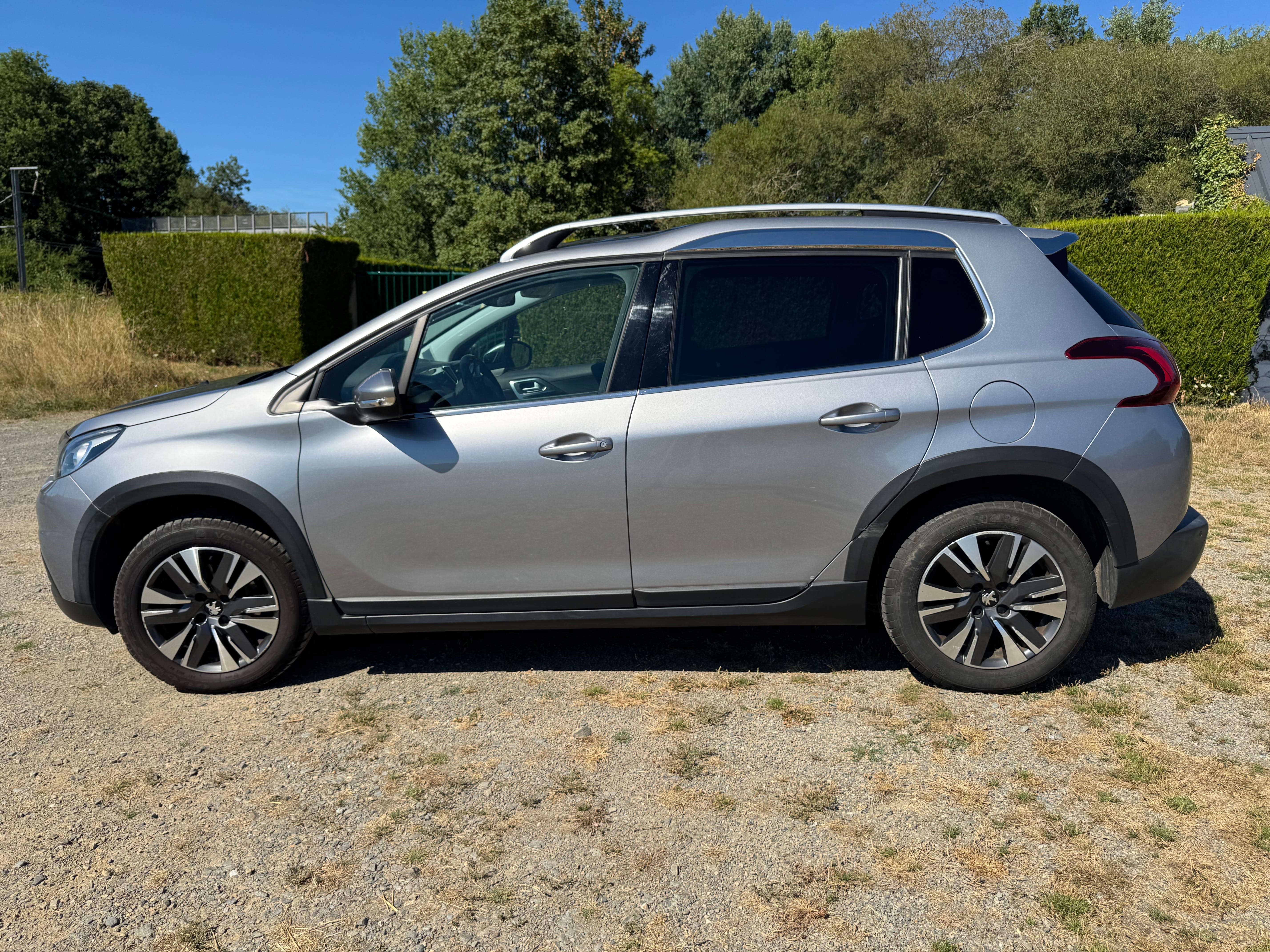 Peugeot 2008 avec Climatisation