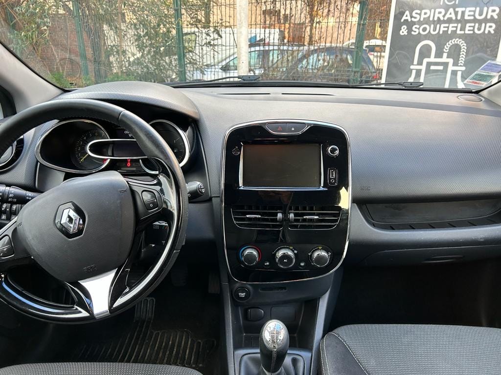Renault Clio avec Entrée audio / iPod
