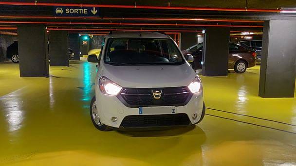 Dacia Lodgy EQ817PX avec Climatisation