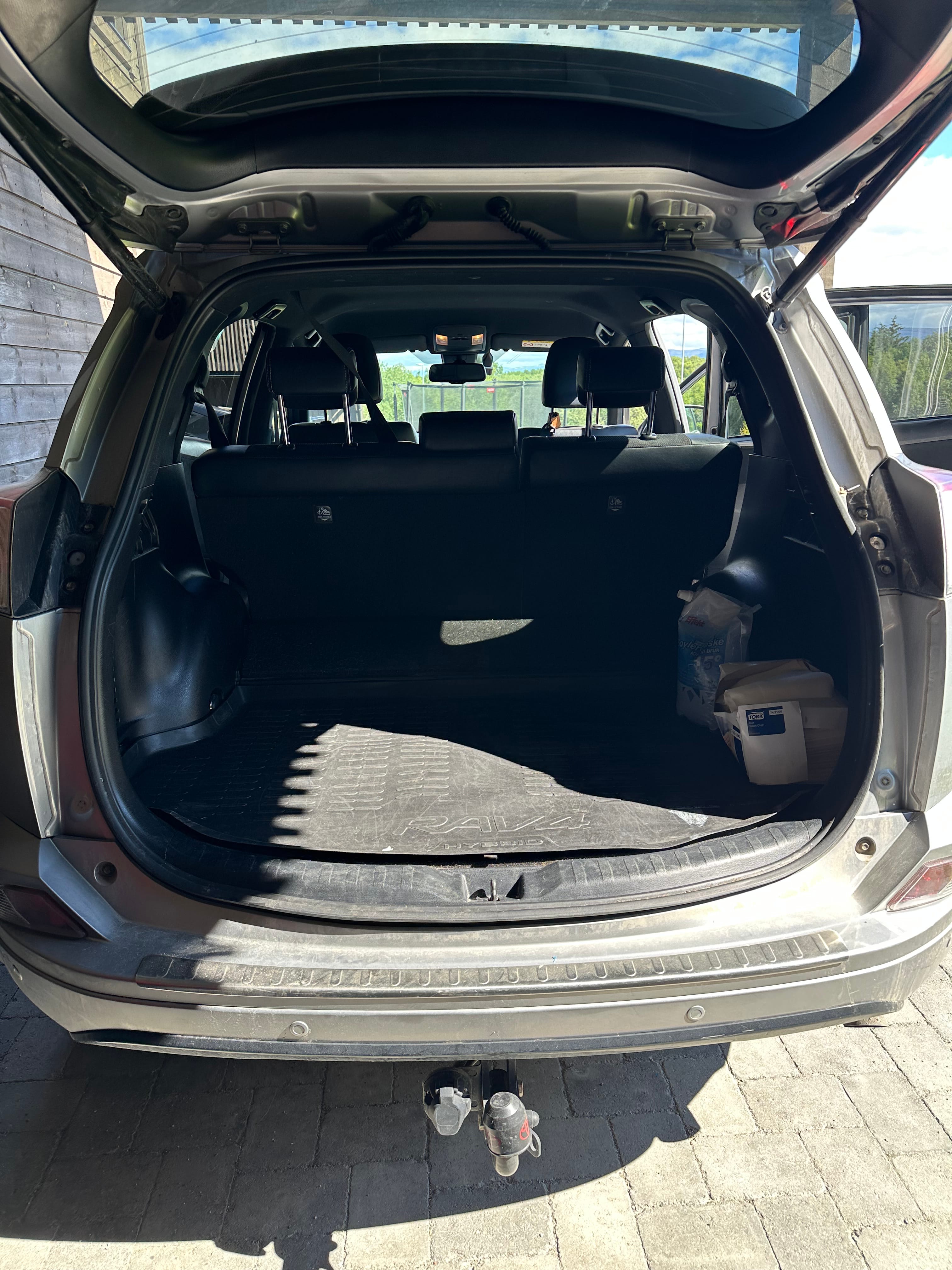 Toyota Rav4 Hybrid med Bluetooth audio