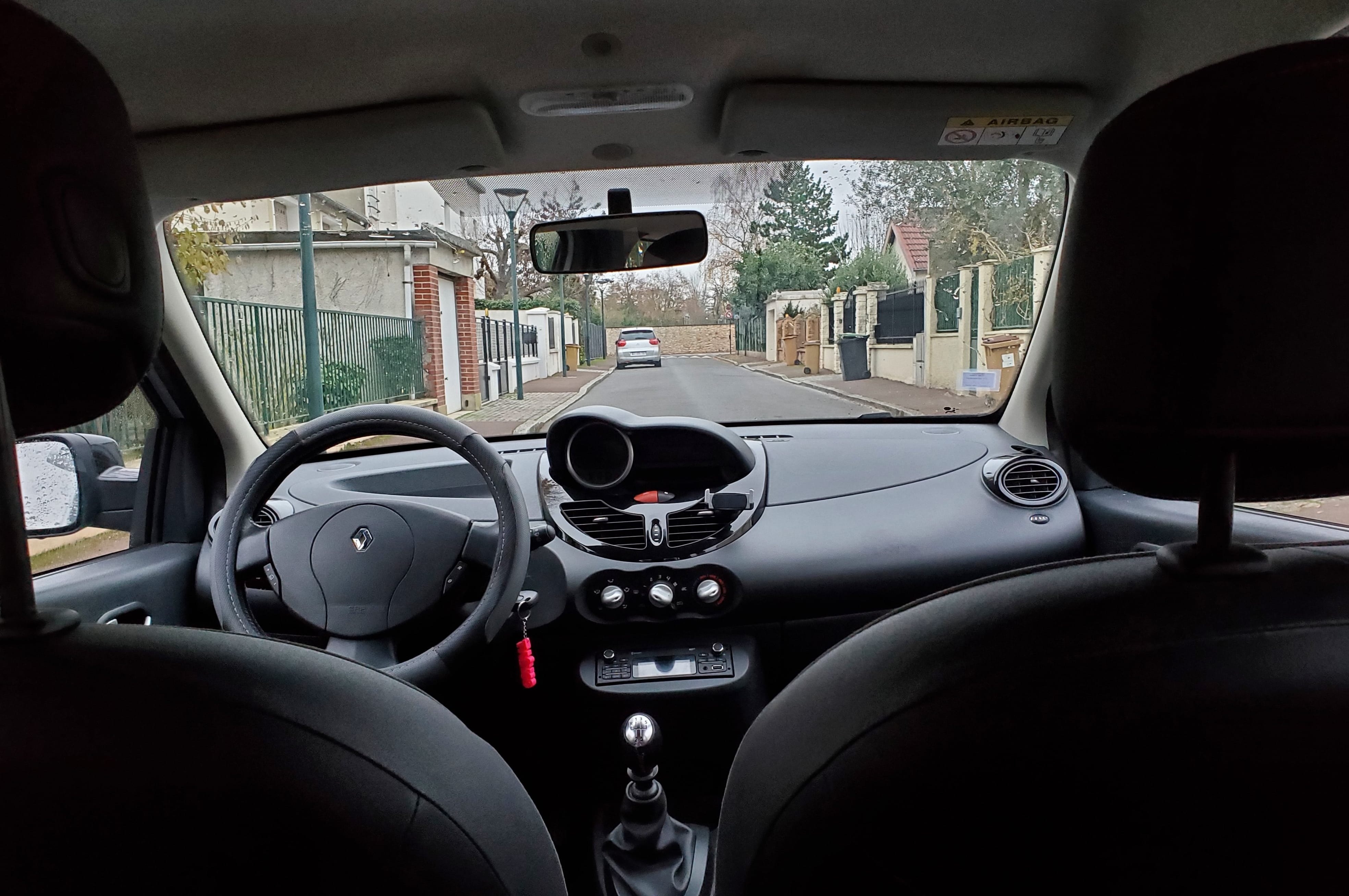 Renault Twingo II avec Audio Bluetooth