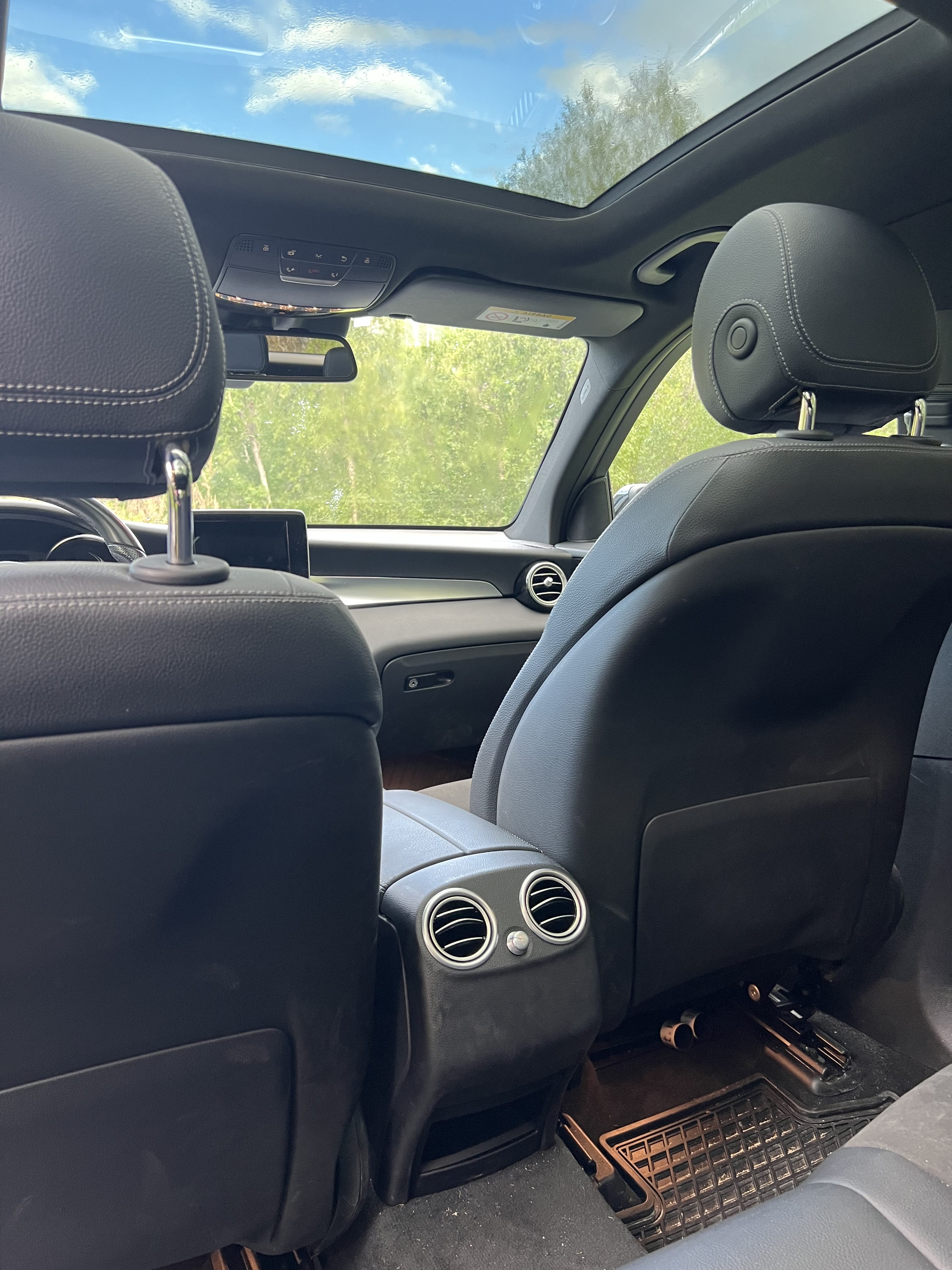 Mercedes-Benz GLC 350E 4Matic with Bluetooth audio