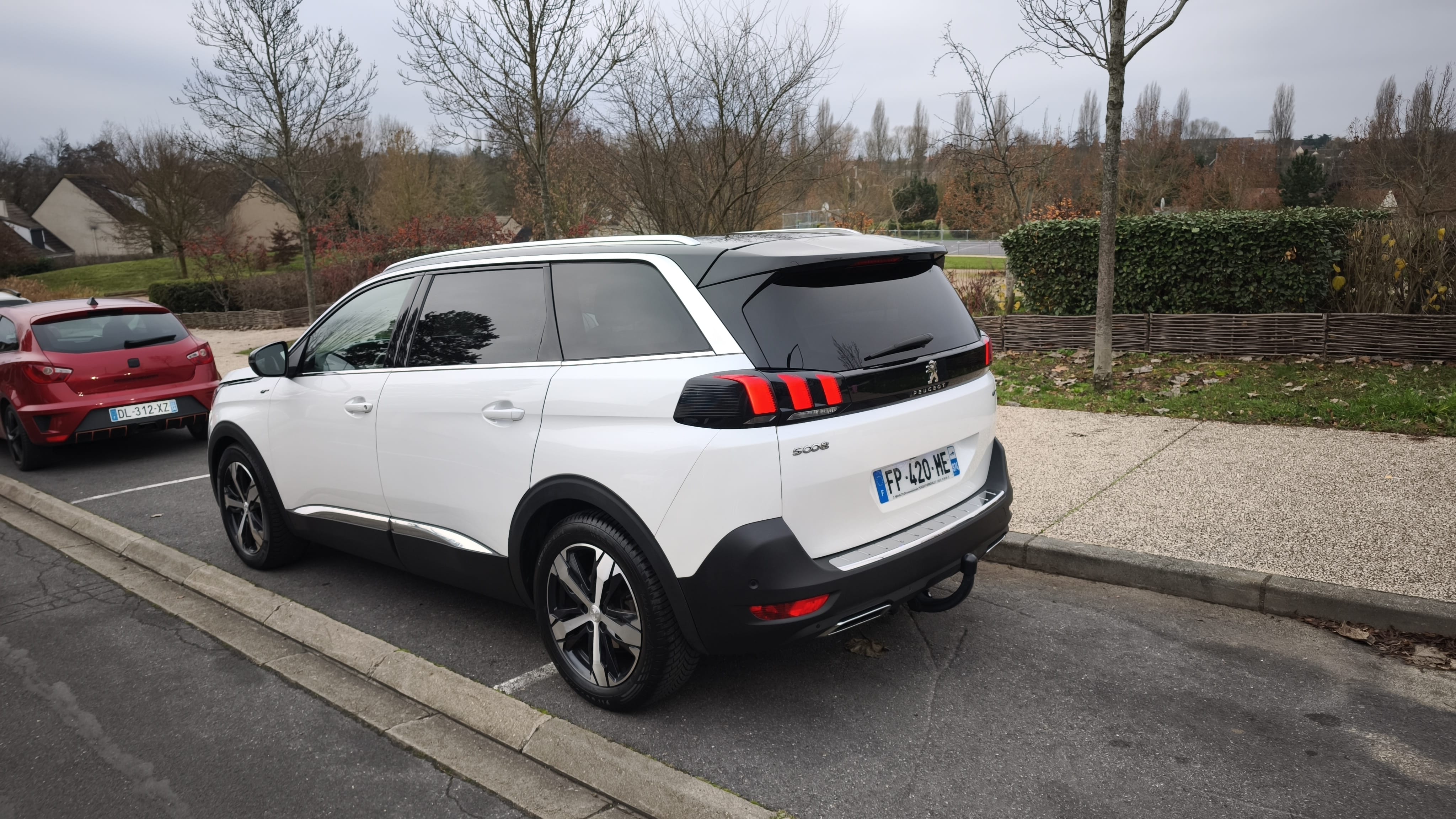 Peugeot 5008  GT 7 places 180ch avec Climatisation