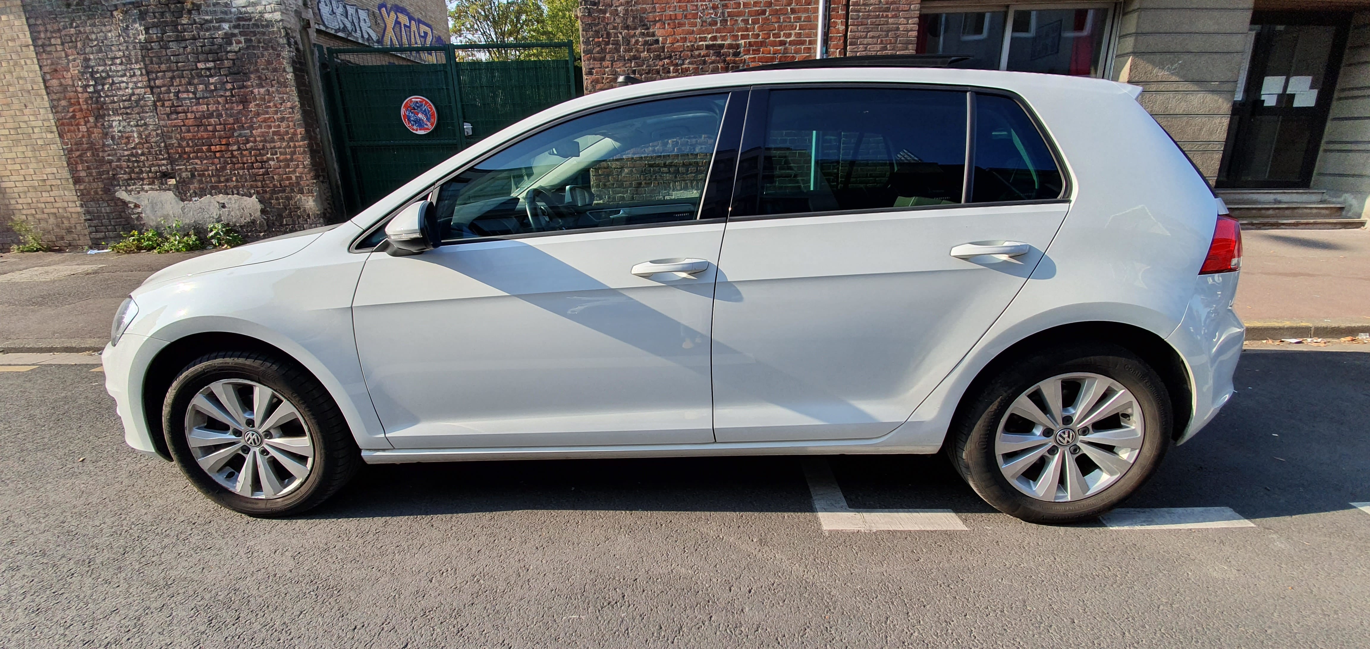 Volkswagen Golf avec Climatisation