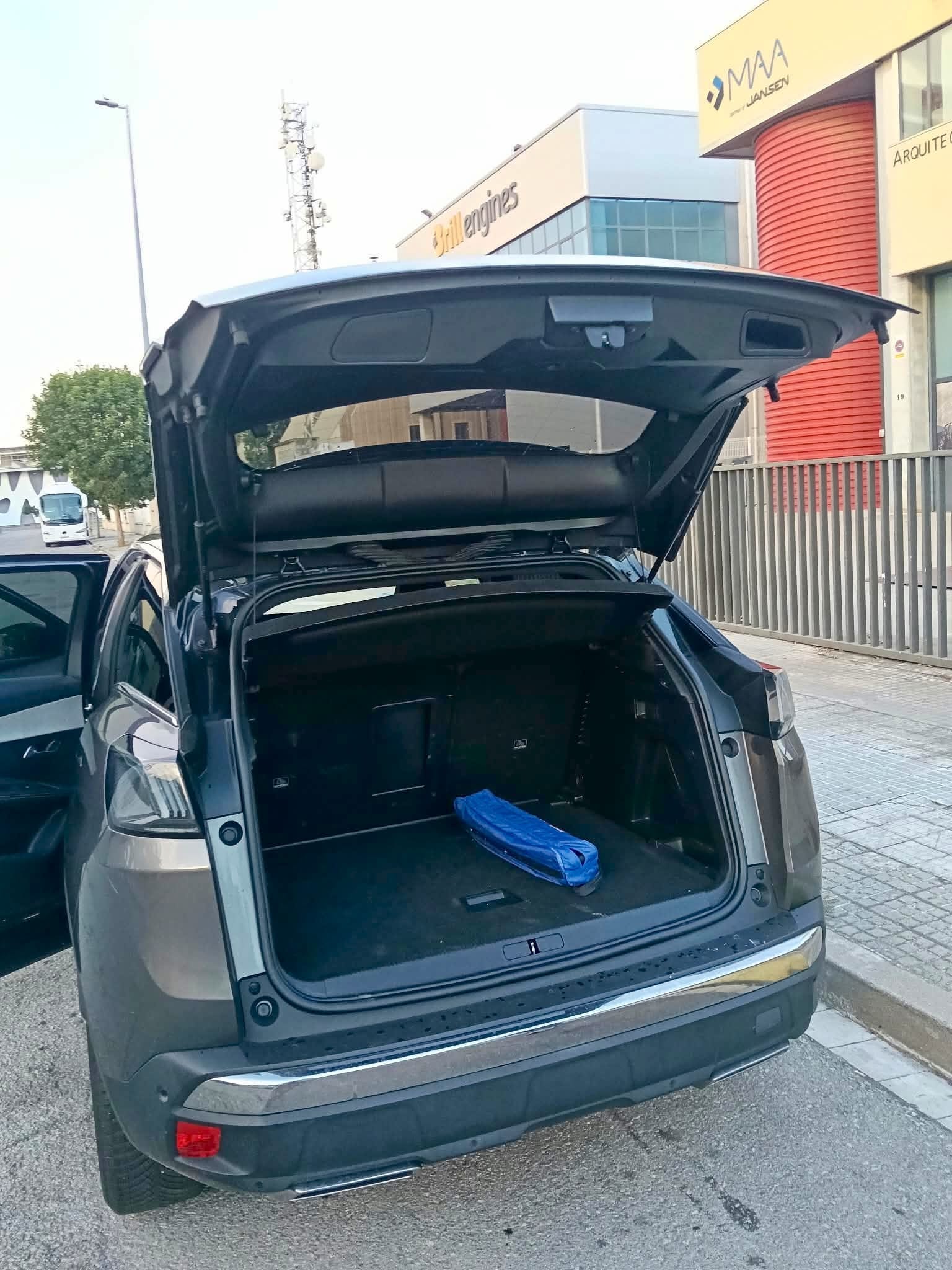 Peugeot 3008 con Silla infantil