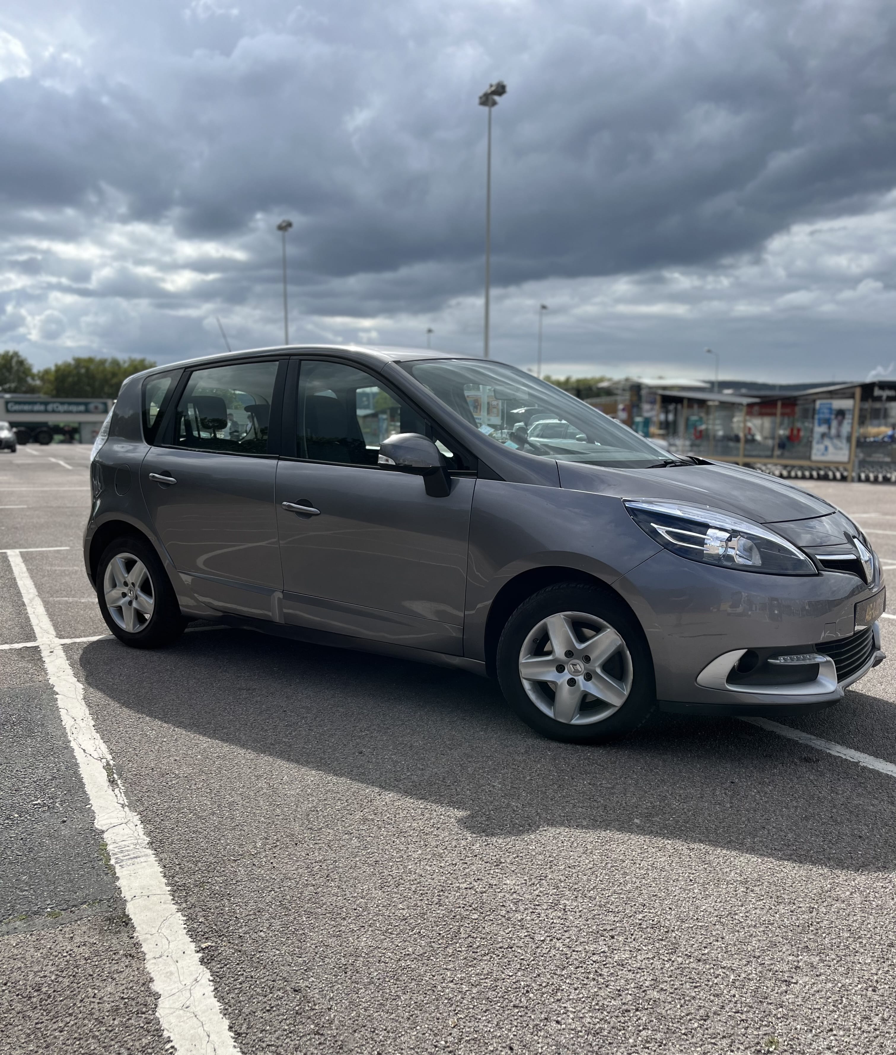 Renault Scenic avec Climatisation