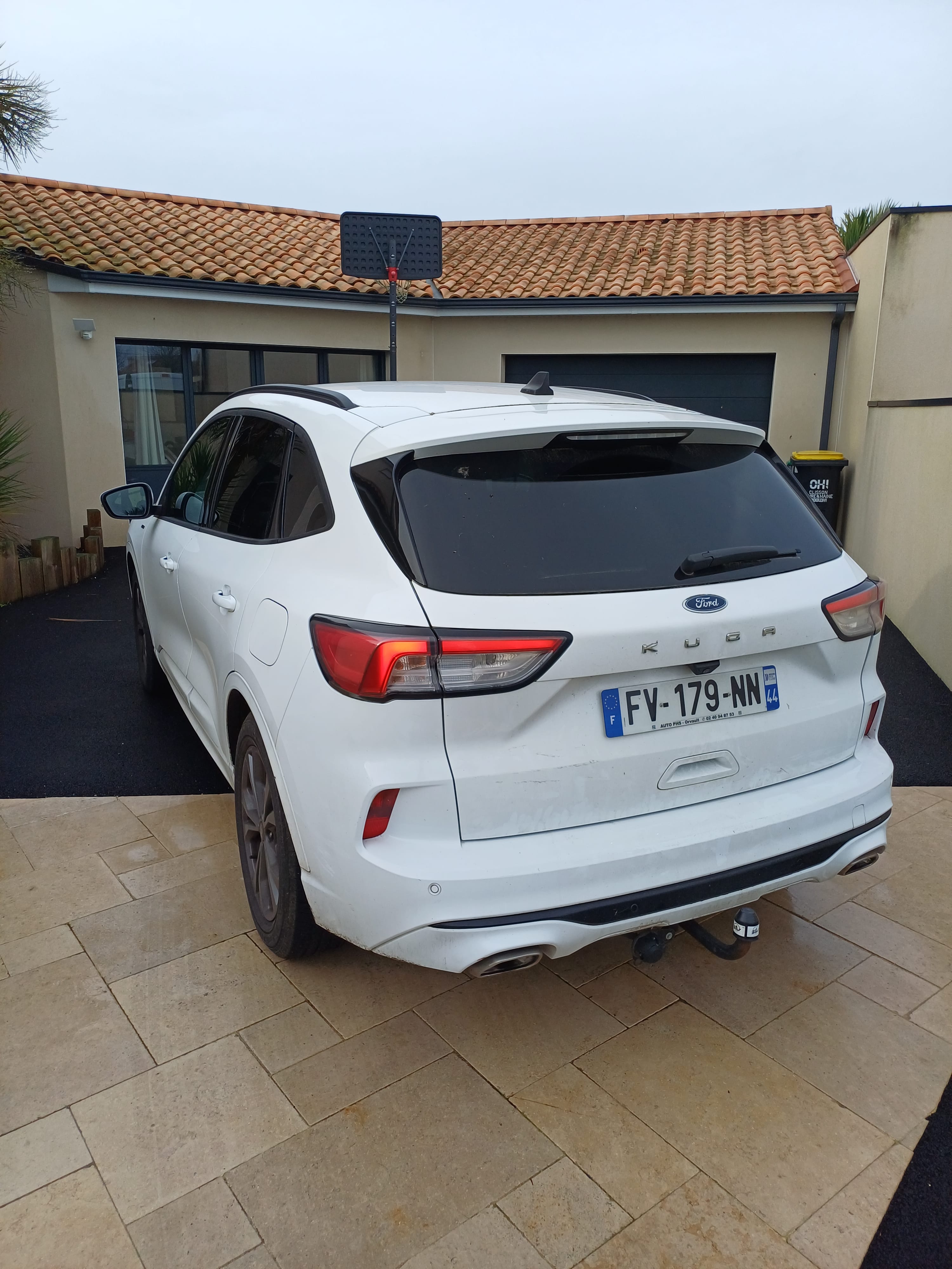 Ford Kuga avec GPS