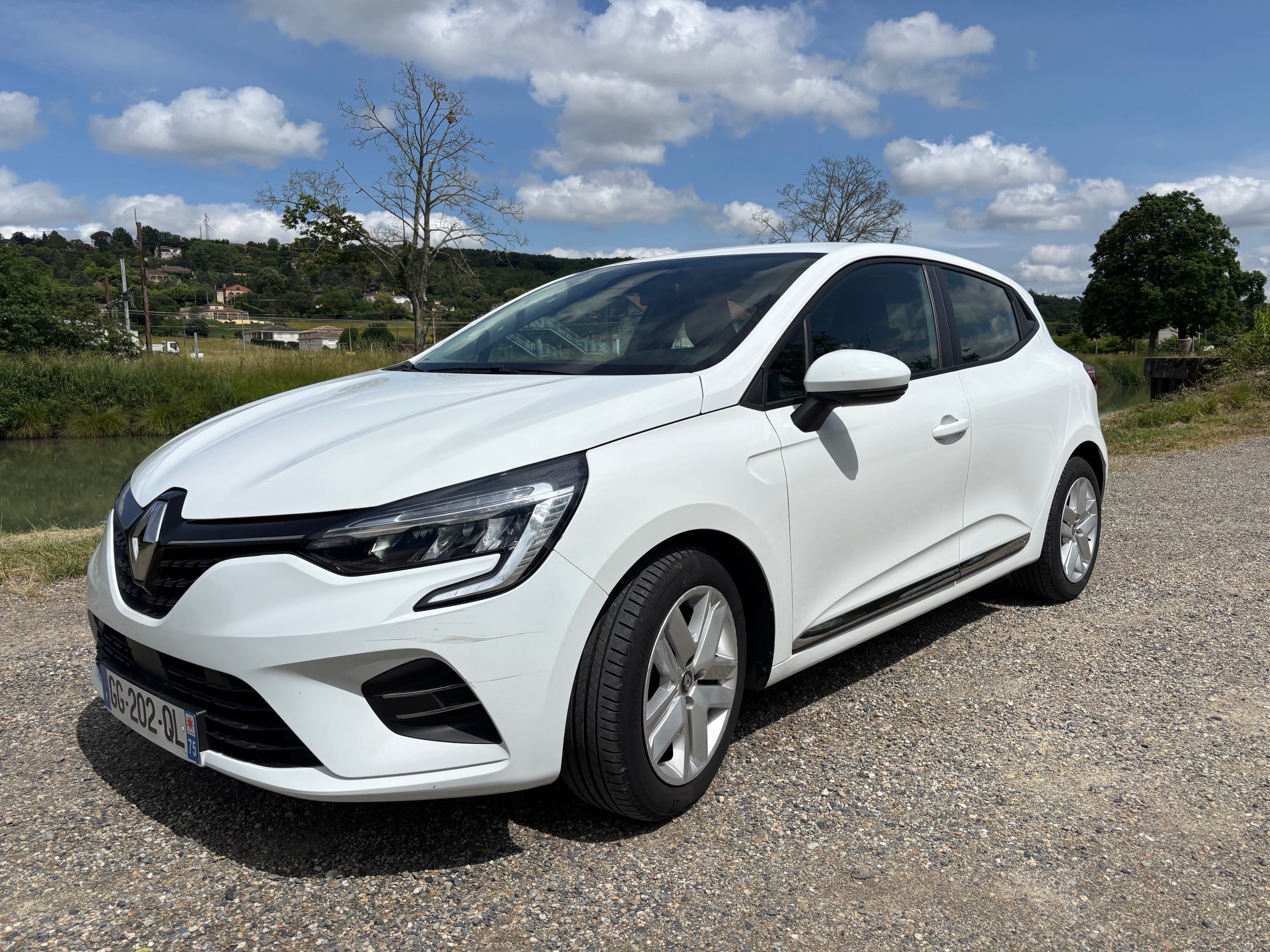 Renault Clio V - 5 PLACES - GARE DE MONTAUBAN, 2022, Essence 95